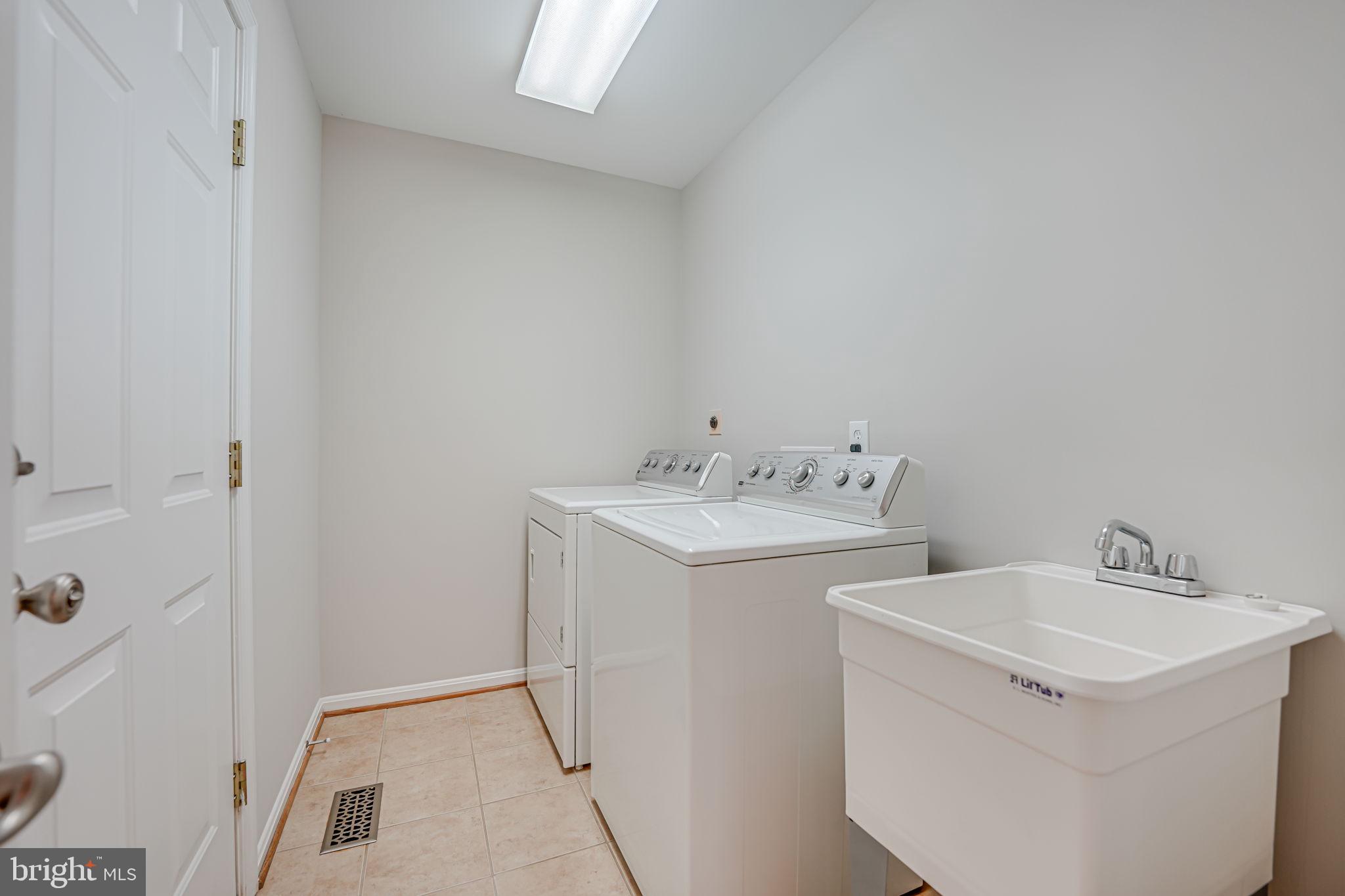 STRATFORD GLEN - Residential