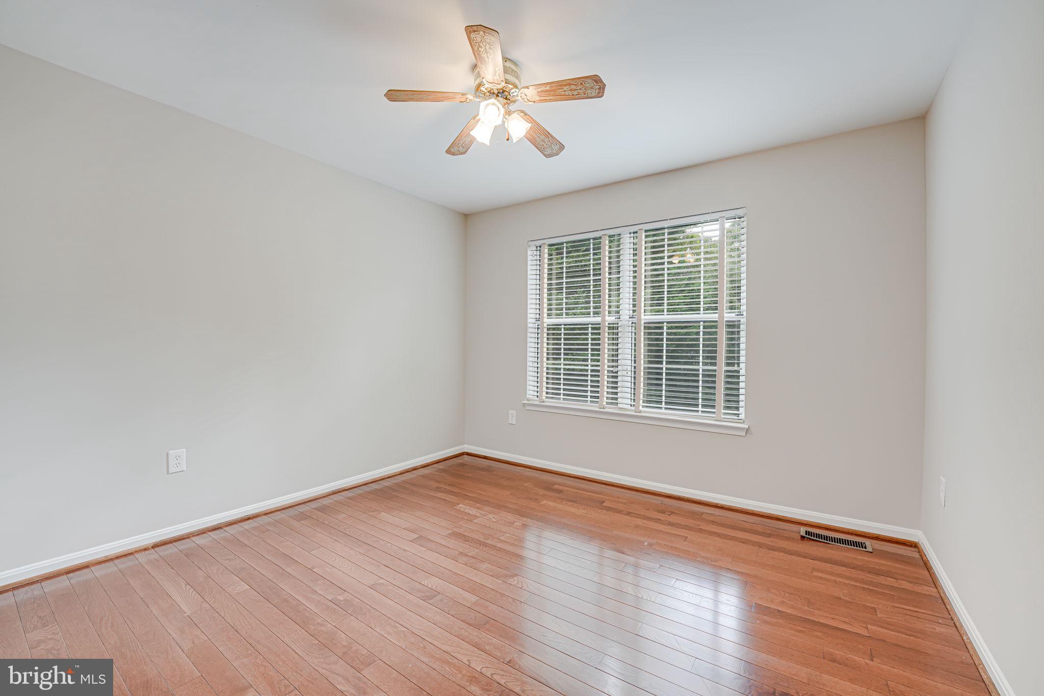 STRATFORD GLEN - Residential