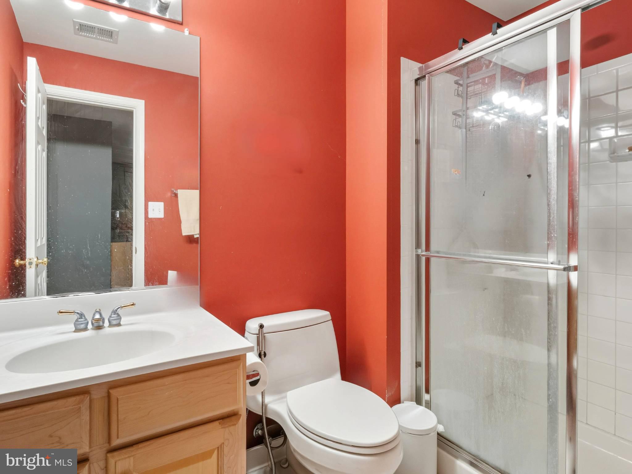 KINGS CROSSING - Residential Lease