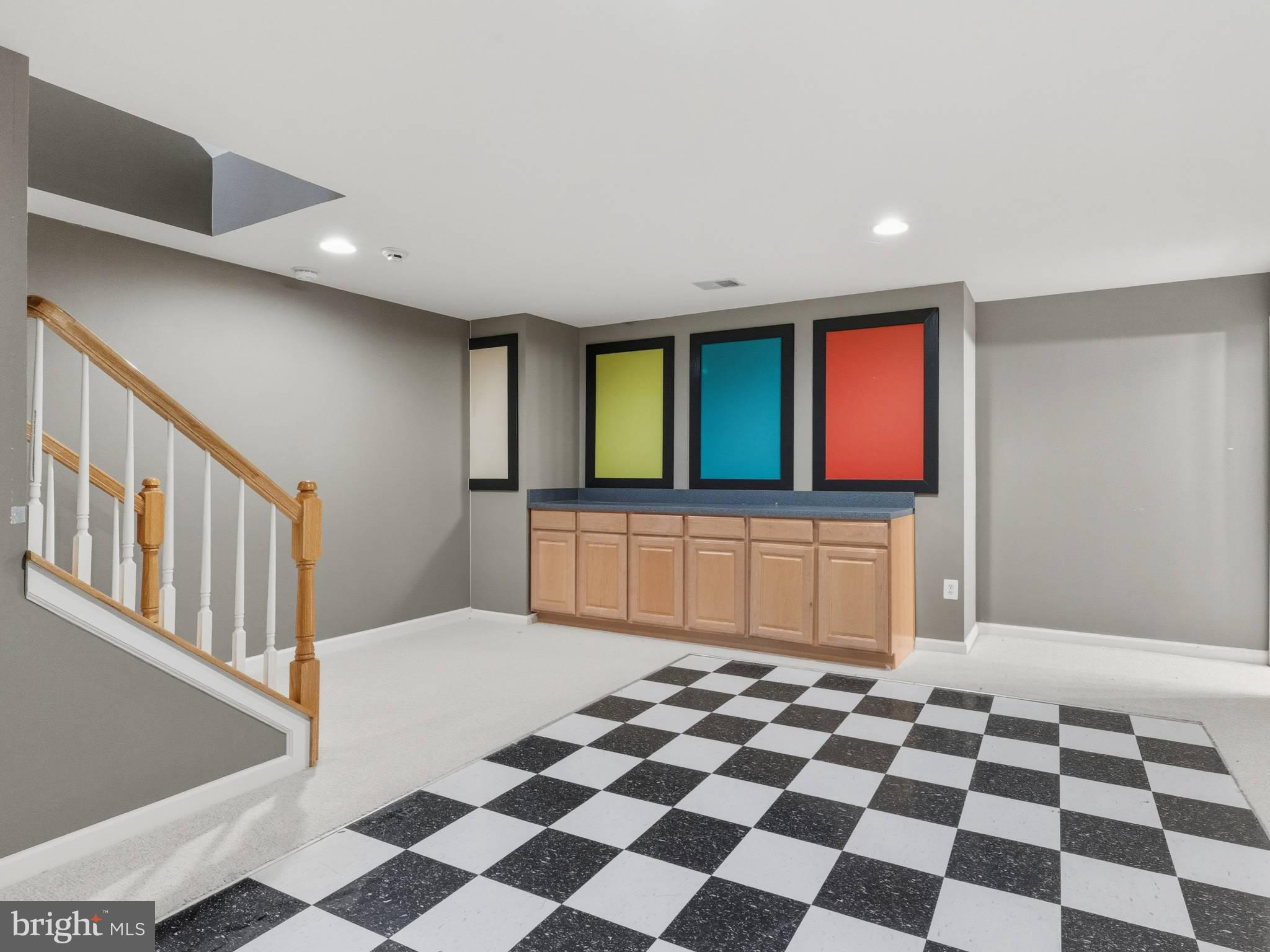 KINGS CROSSING - Residential Lease