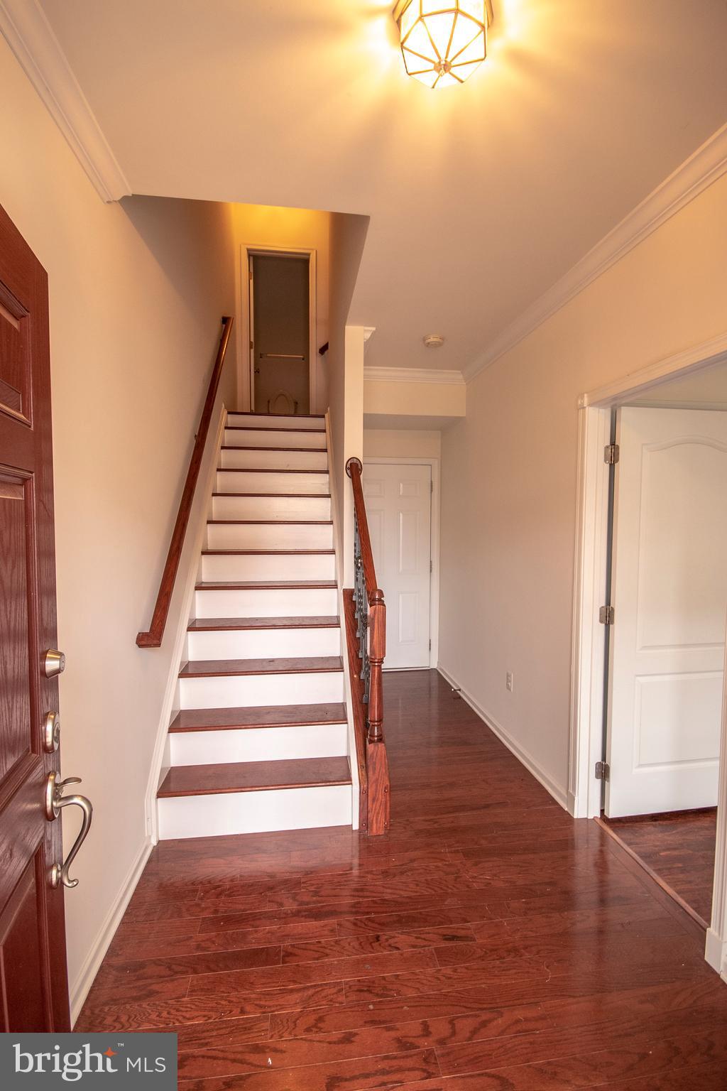 LOUDOUN VALLEY ESTATES 2 - Residential Lease