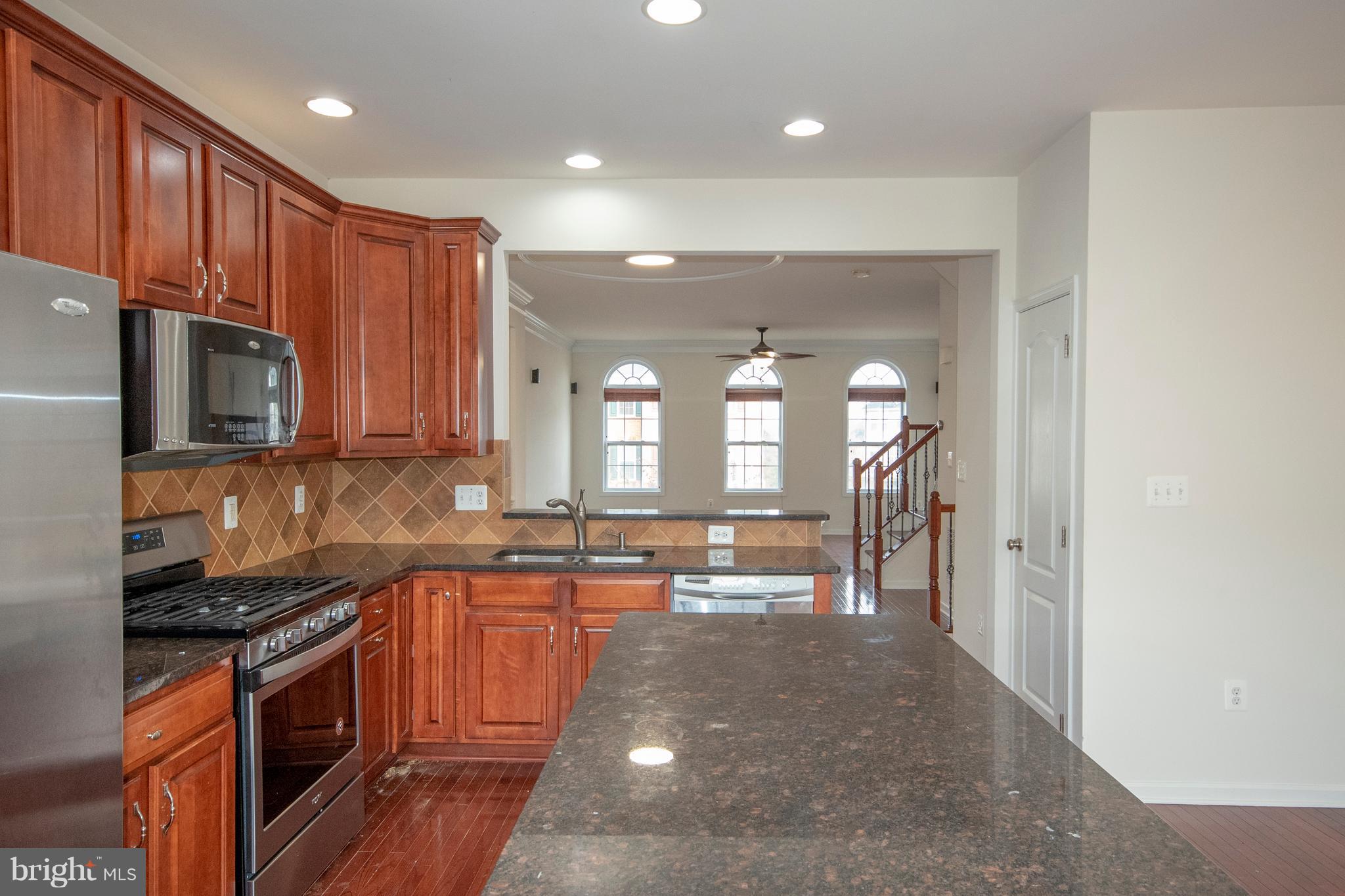 LOUDOUN VALLEY ESTATES 2 - Residential Lease