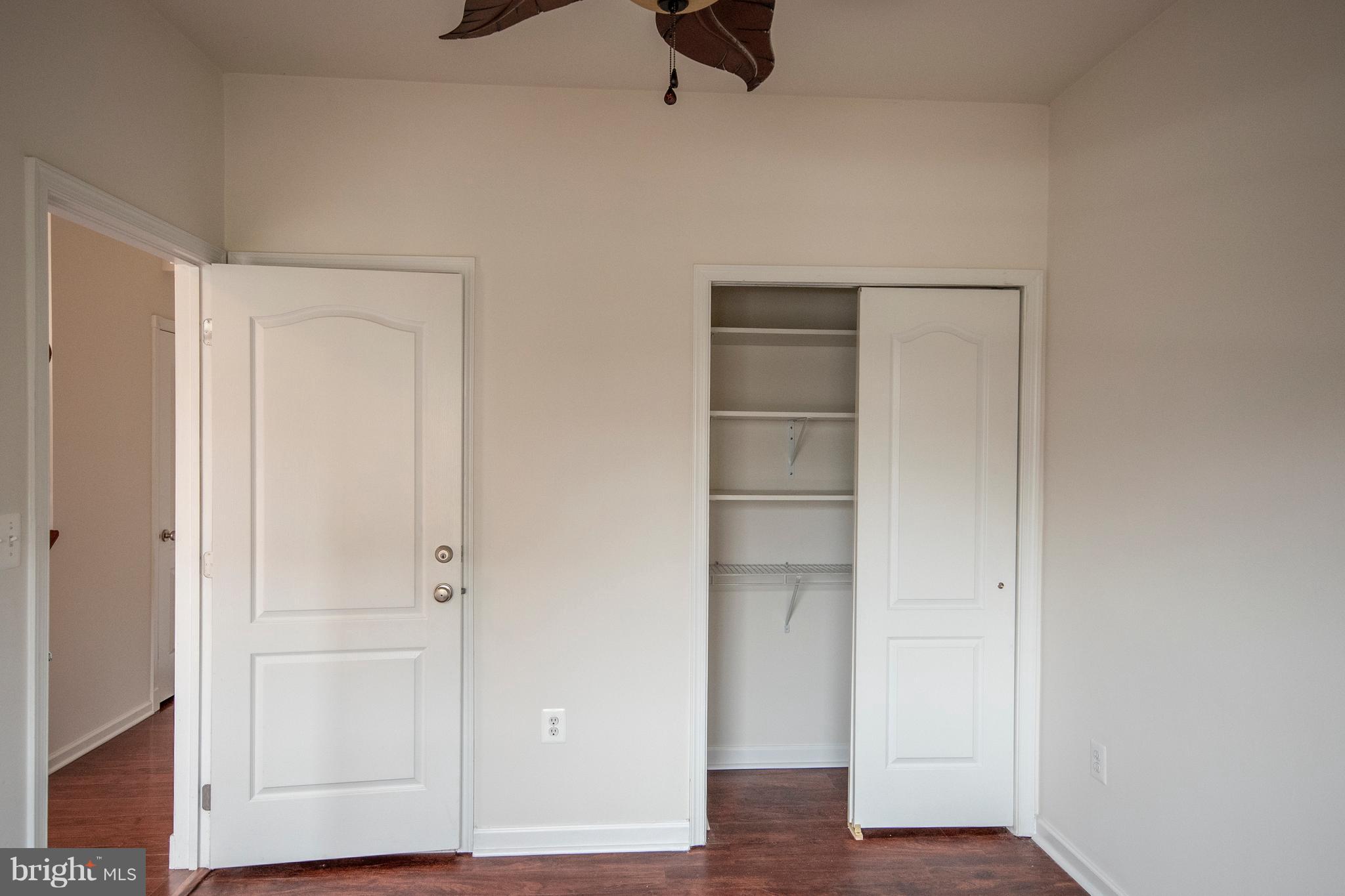 LOUDOUN VALLEY ESTATES 2 - Residential Lease