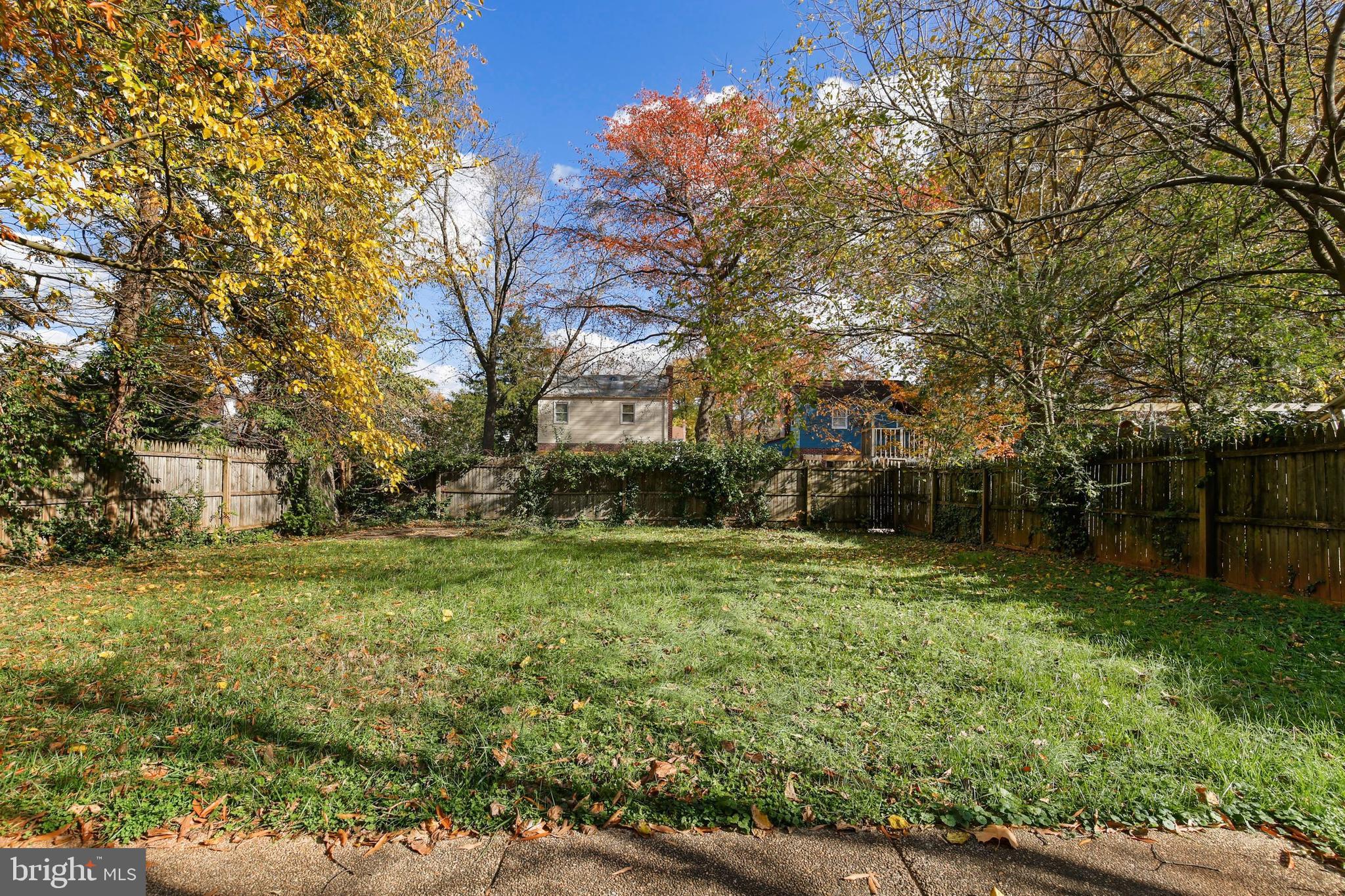 HOLLYWOOD - Residential