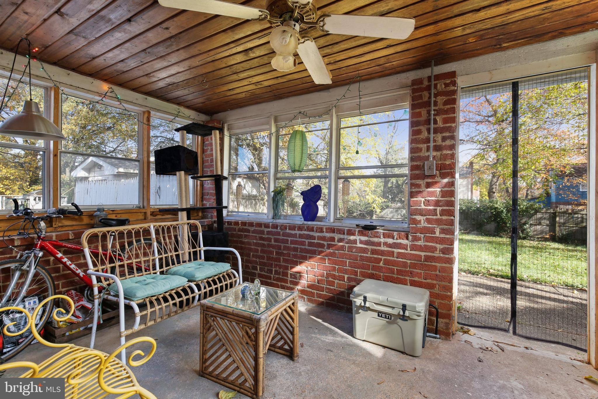 HOLLYWOOD - Residential