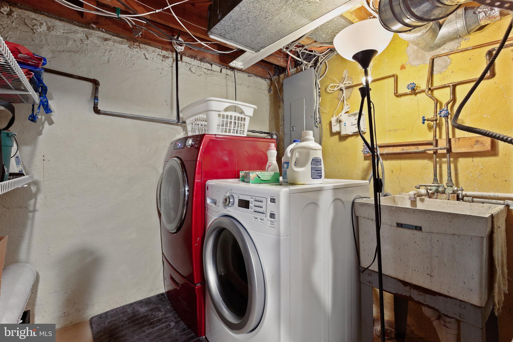 HOLLYWOOD - Residential