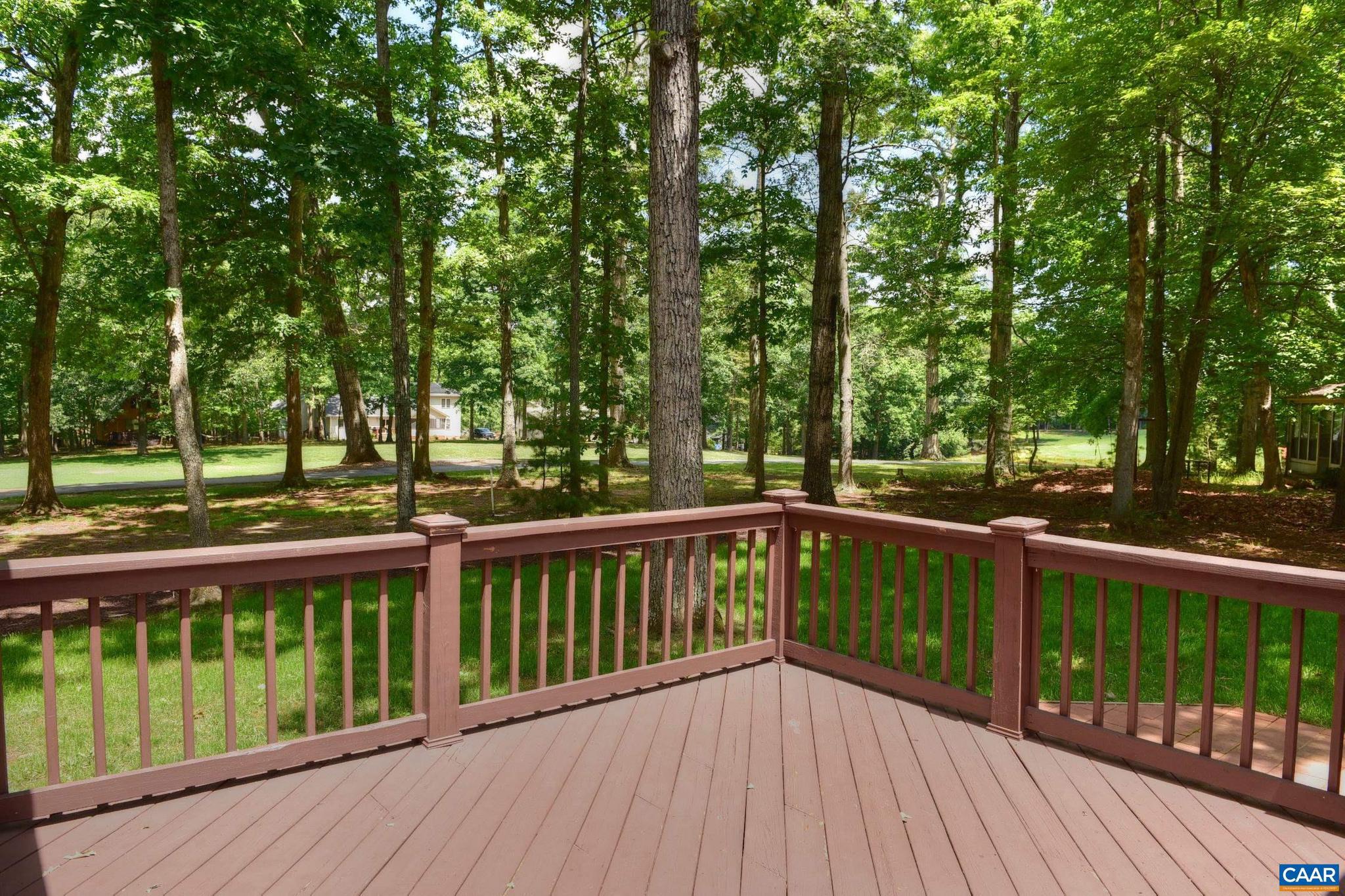 LAKE MONTICELLO - Residential