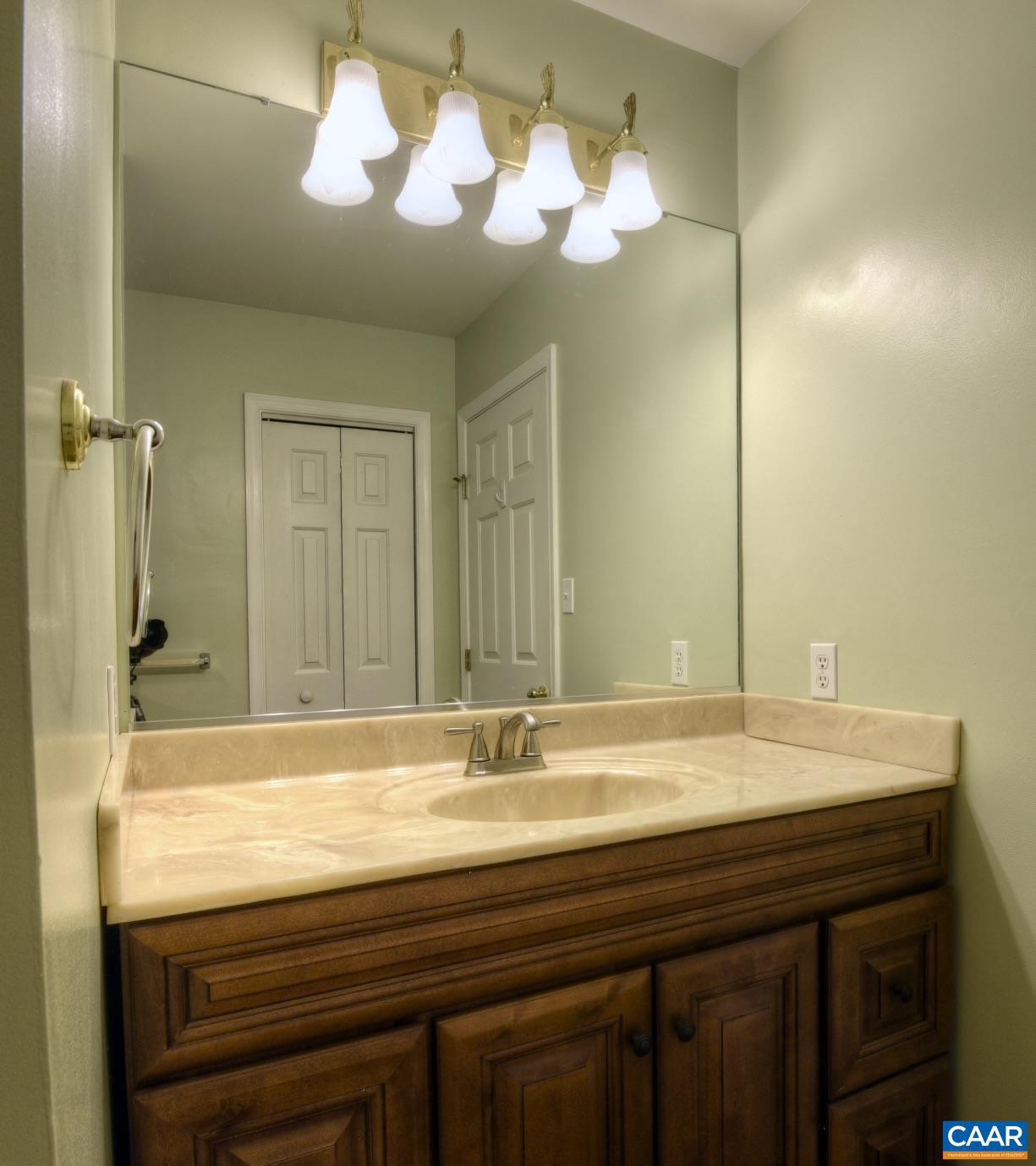 LAKE MONTICELLO - Residential