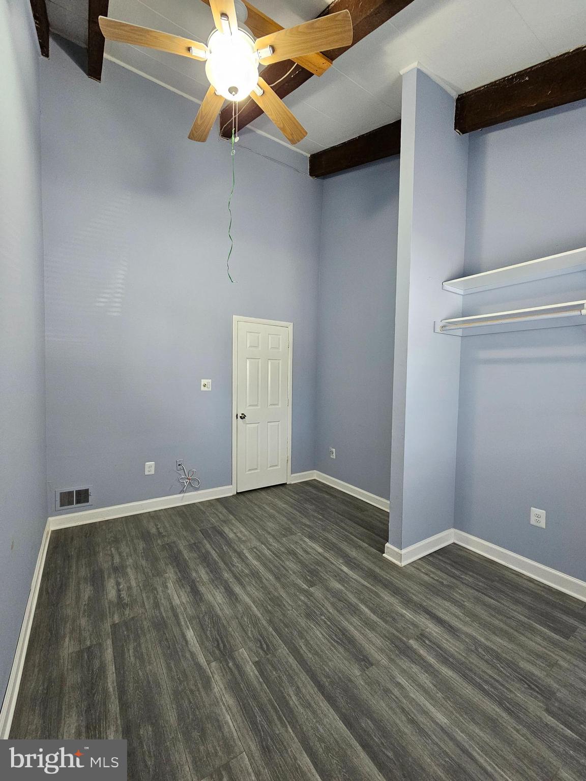 LONDON TOWNE - Residential