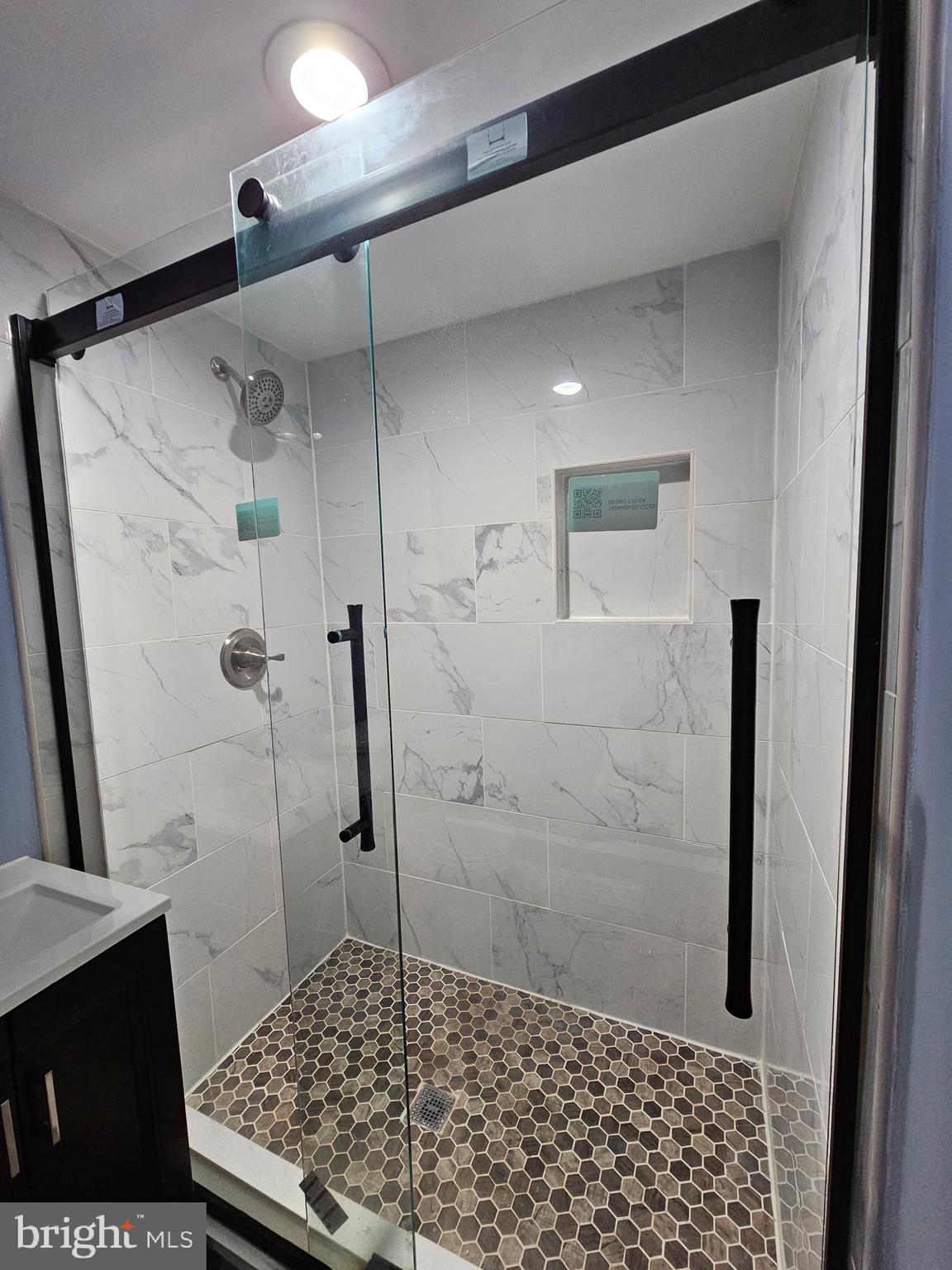 LONDON TOWNE - Residential