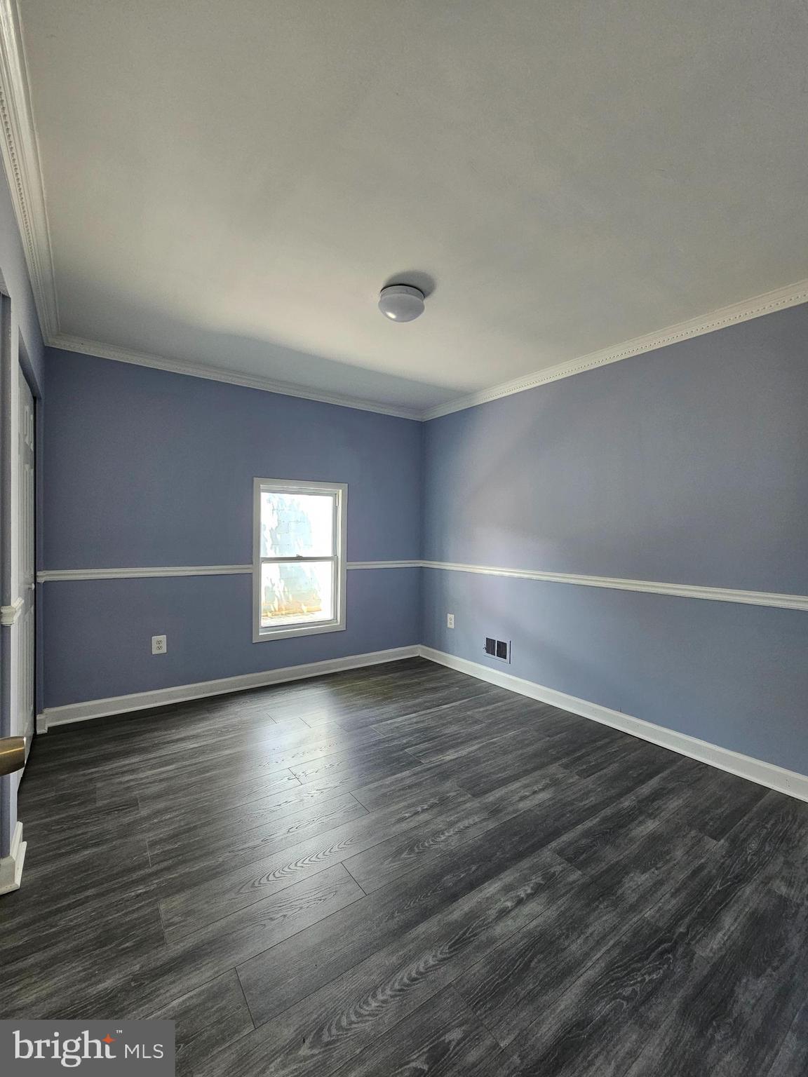 LONDON TOWNE - Residential