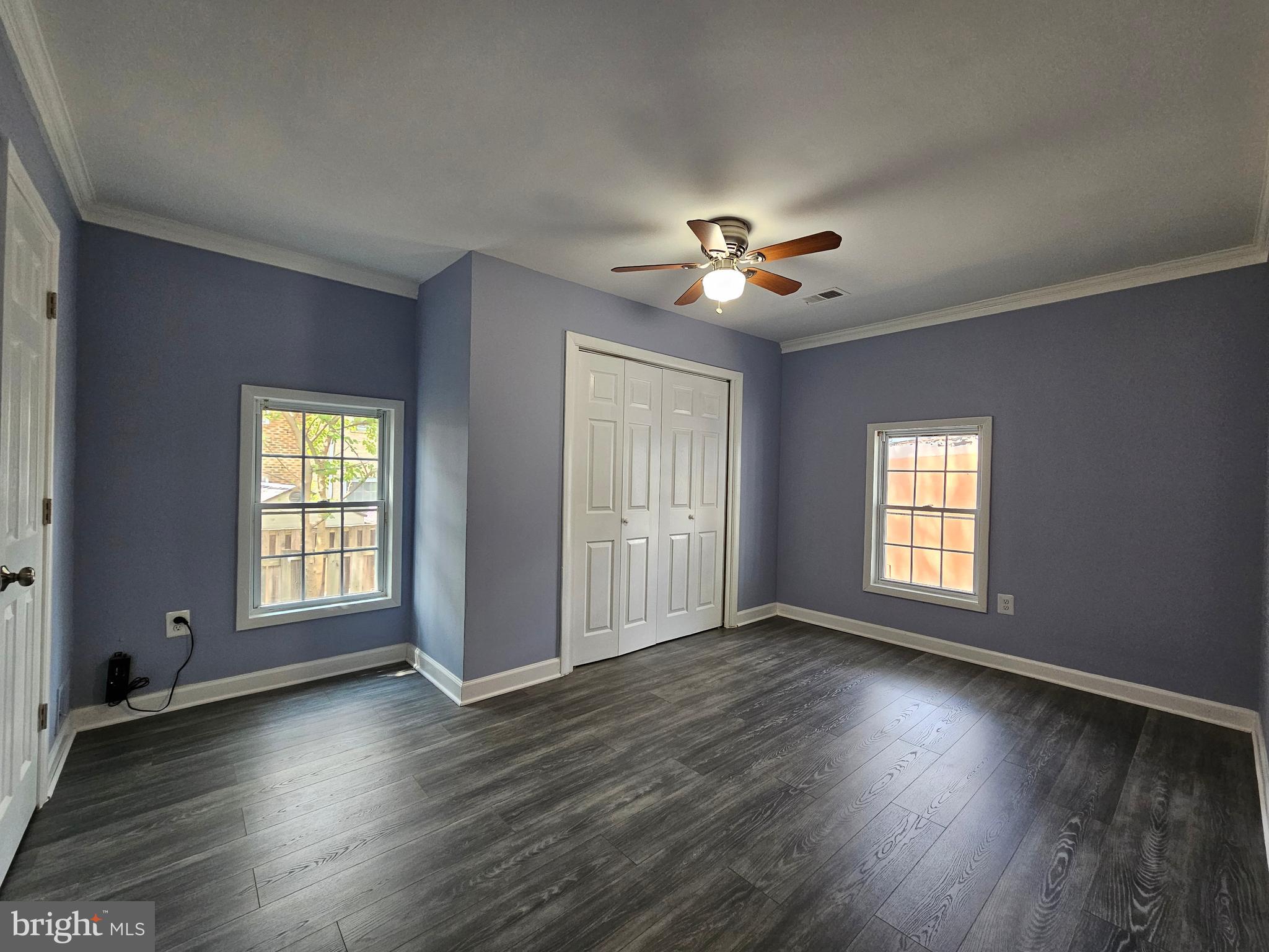 LONDON TOWNE - Residential