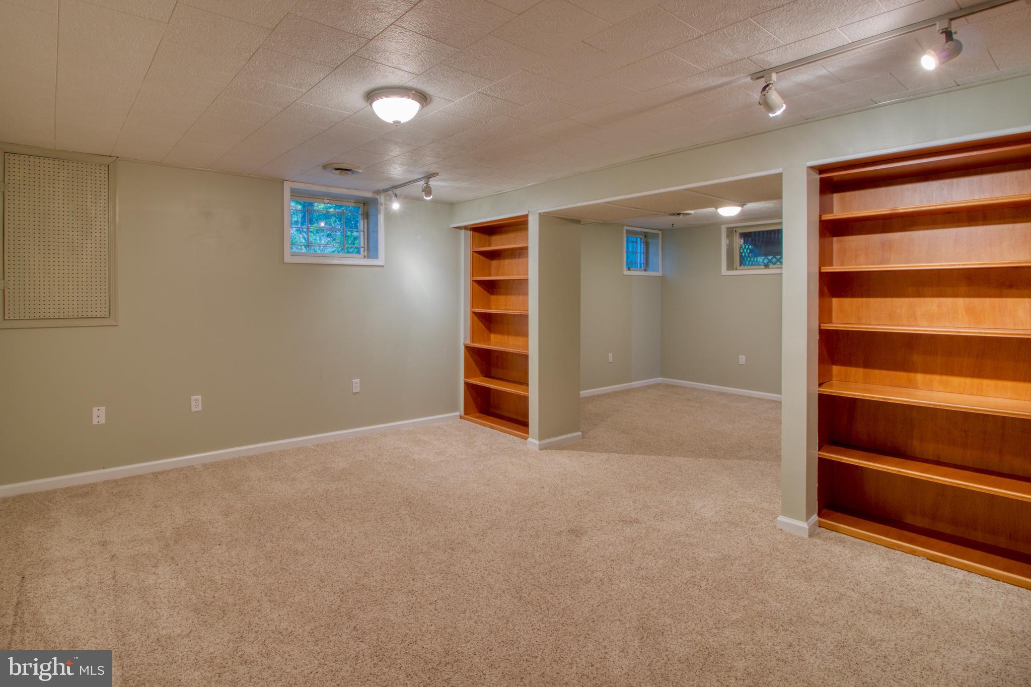 COUNTRY CLUB/LAKE MONTCLAIR - Residential Lease