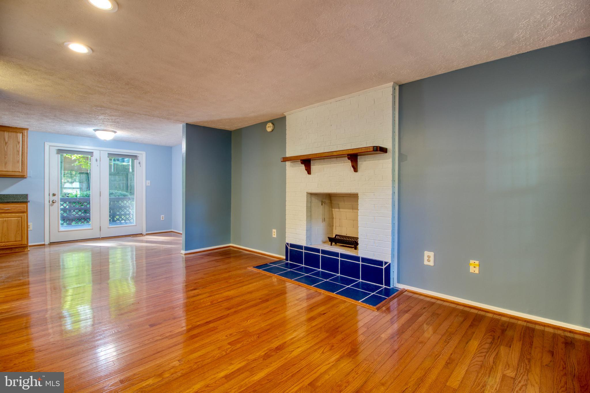 COUNTRY CLUB/LAKE MONTCLAIR - Residential Lease