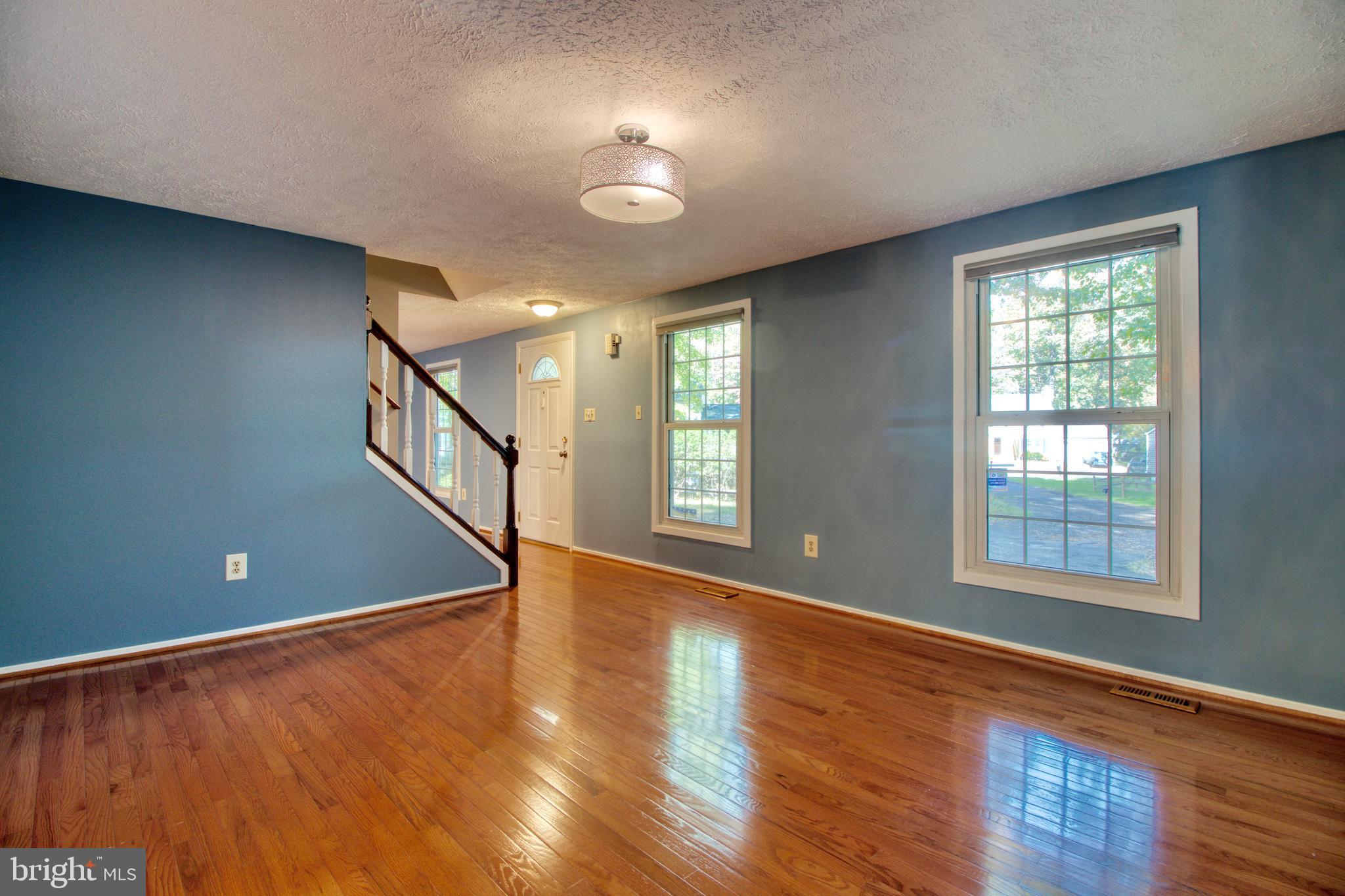 COUNTRY CLUB/LAKE MONTCLAIR - Residential Lease