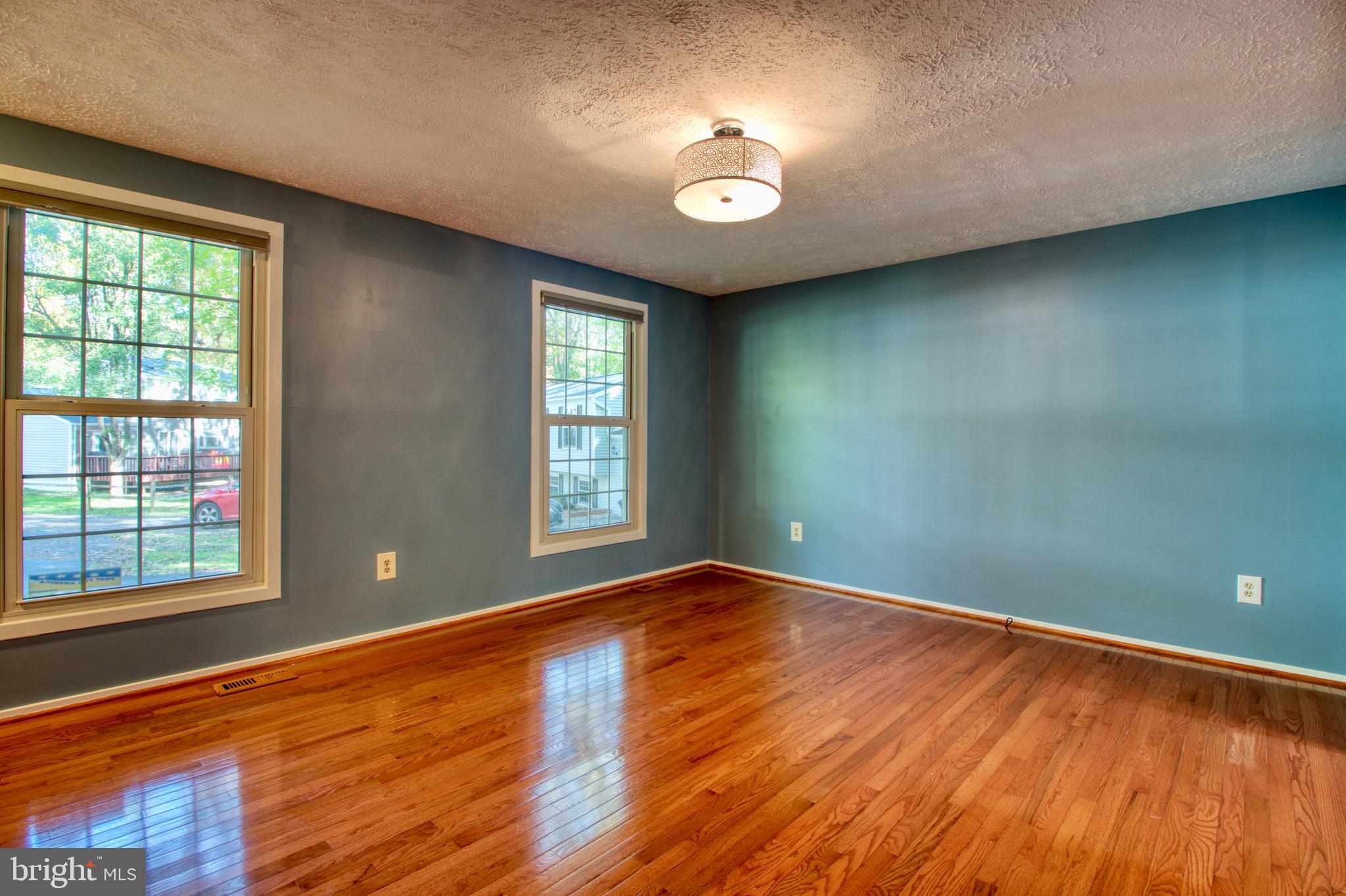 COUNTRY CLUB/LAKE MONTCLAIR - Residential Lease