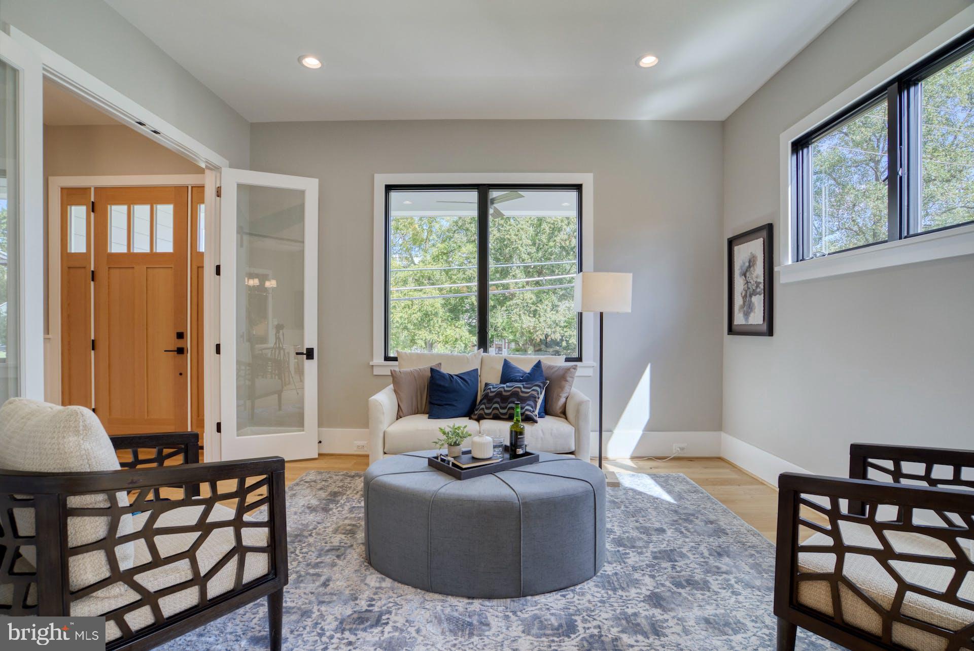 ARLINGTON - Residential