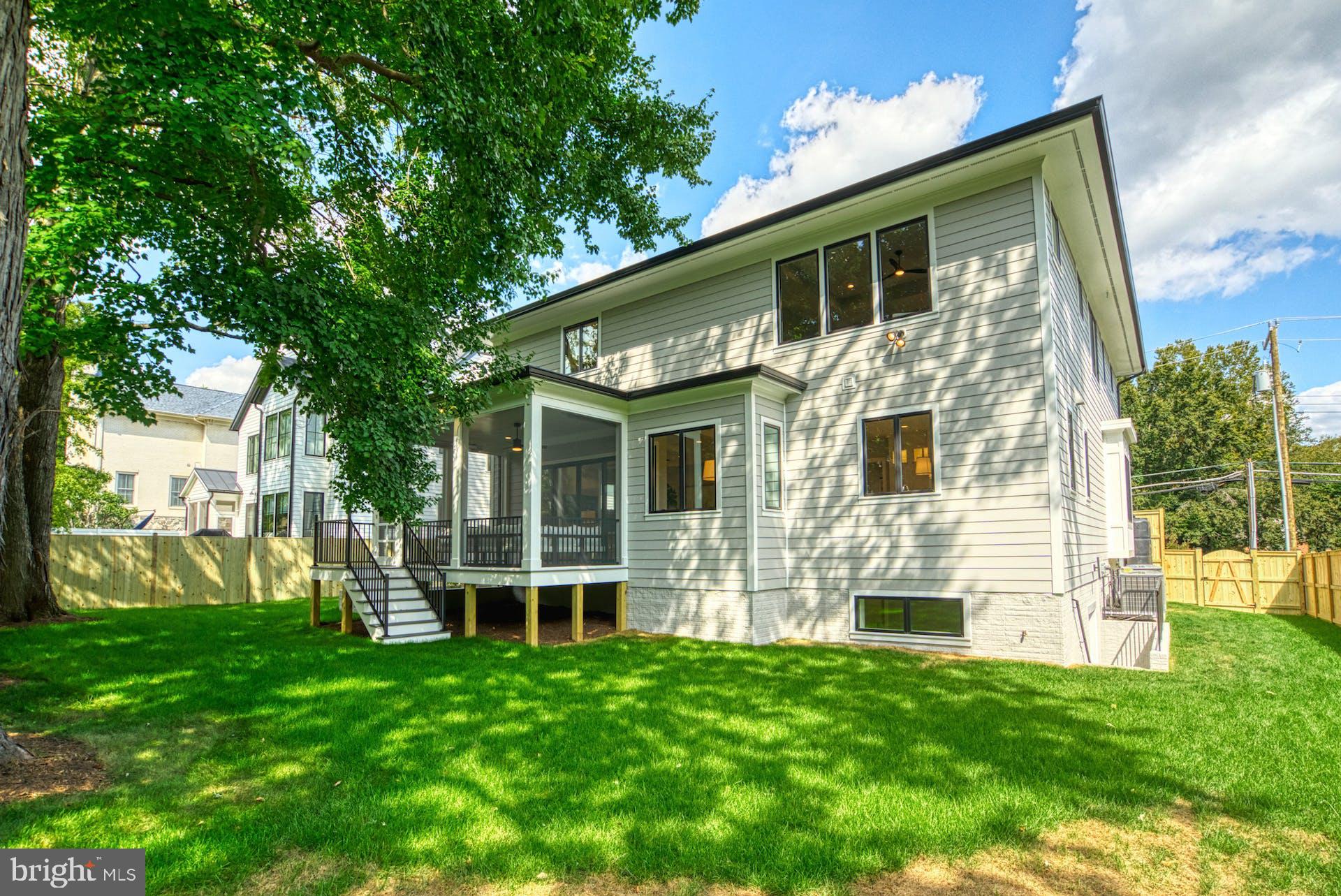 ARLINGTON - Residential