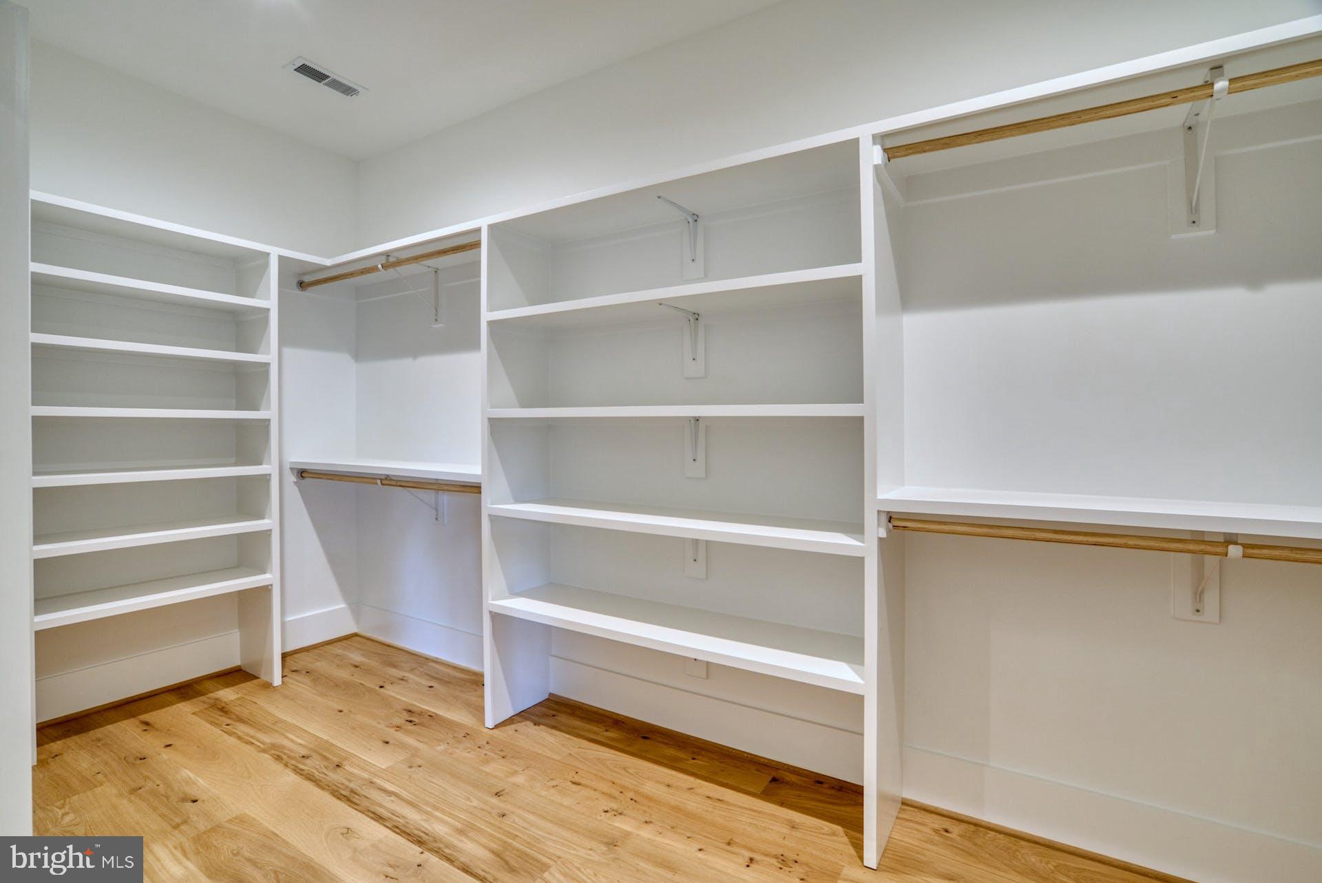 ARLINGTON - Residential