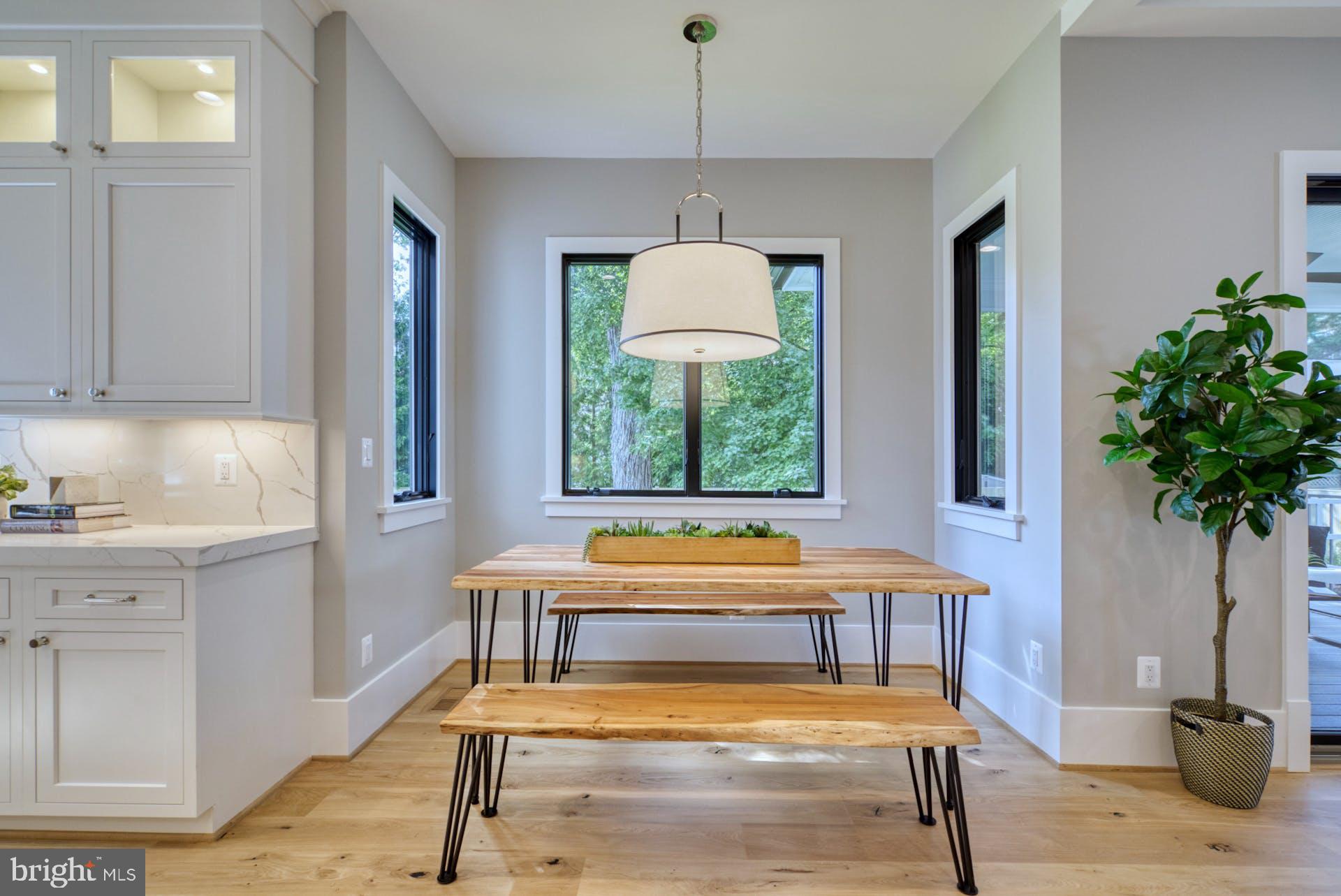 ARLINGTON - Residential