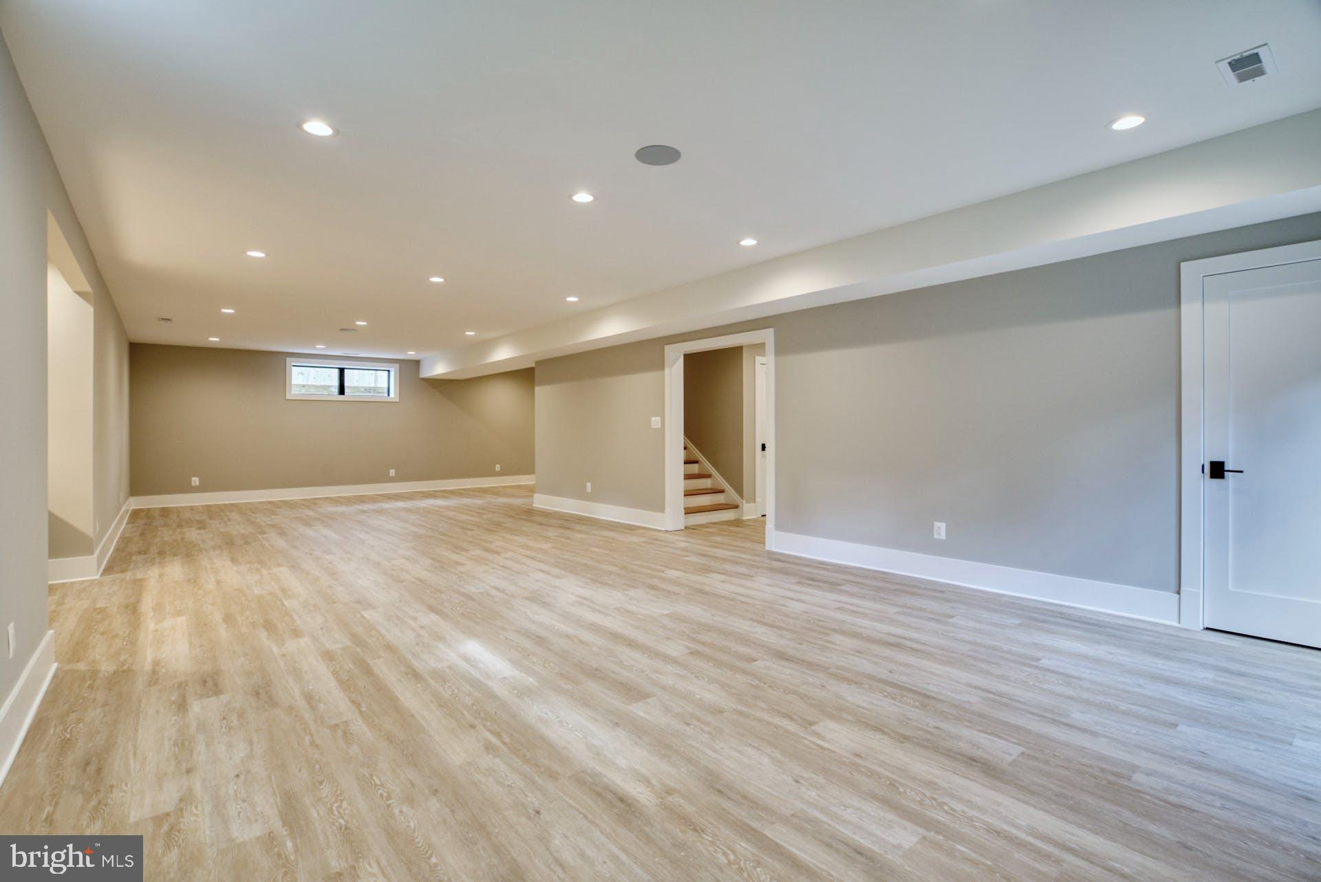 ARLINGTON - Residential