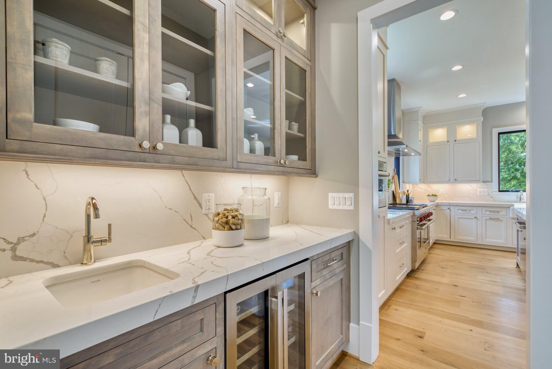 ARLINGTON - Residential