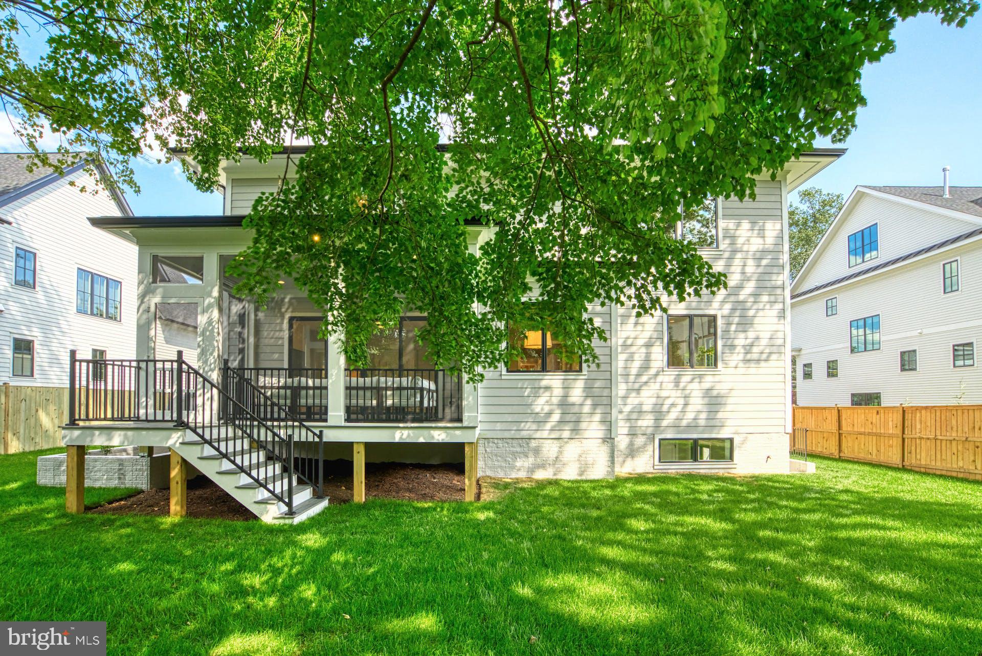 ARLINGTON - Residential