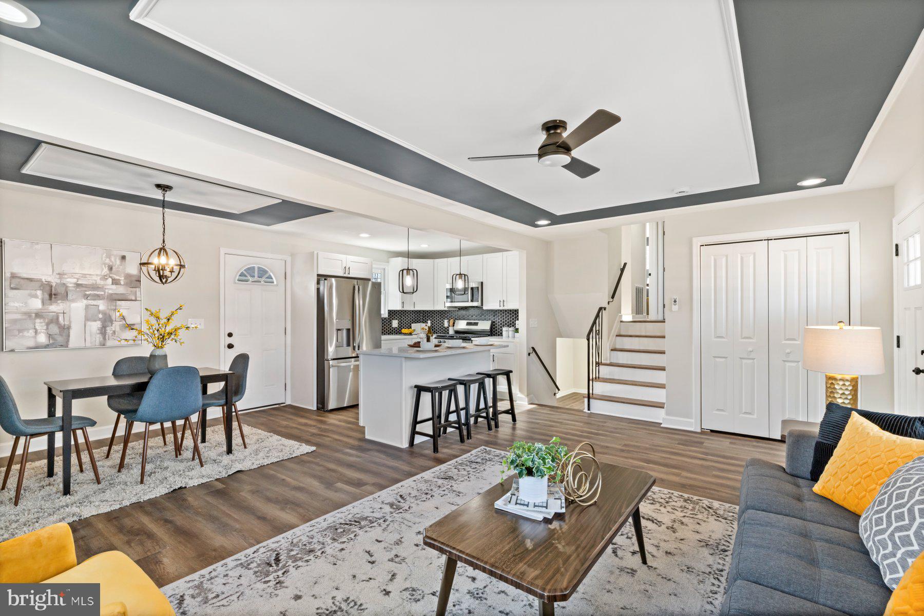 WINDSOR FARMS - Residential