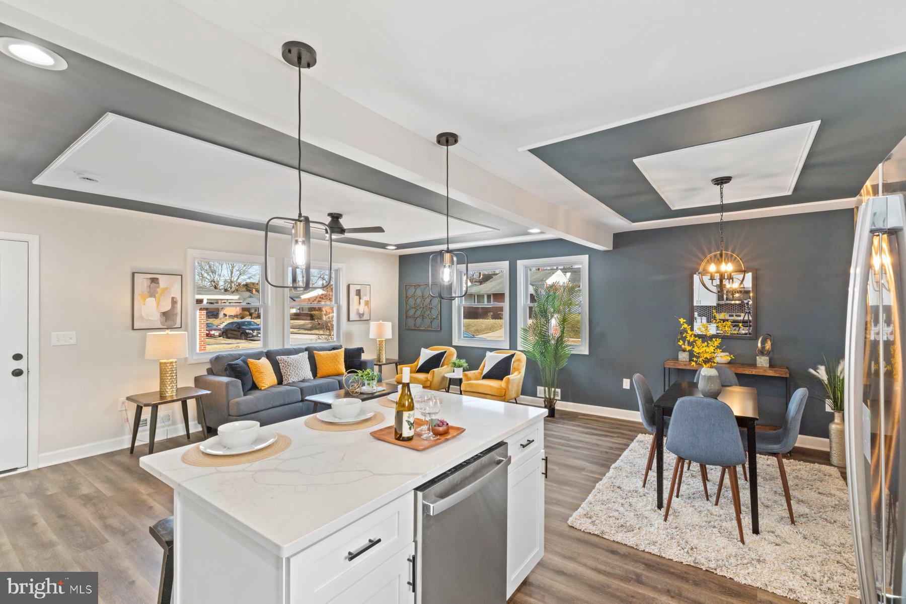 WINDSOR FARMS - Residential