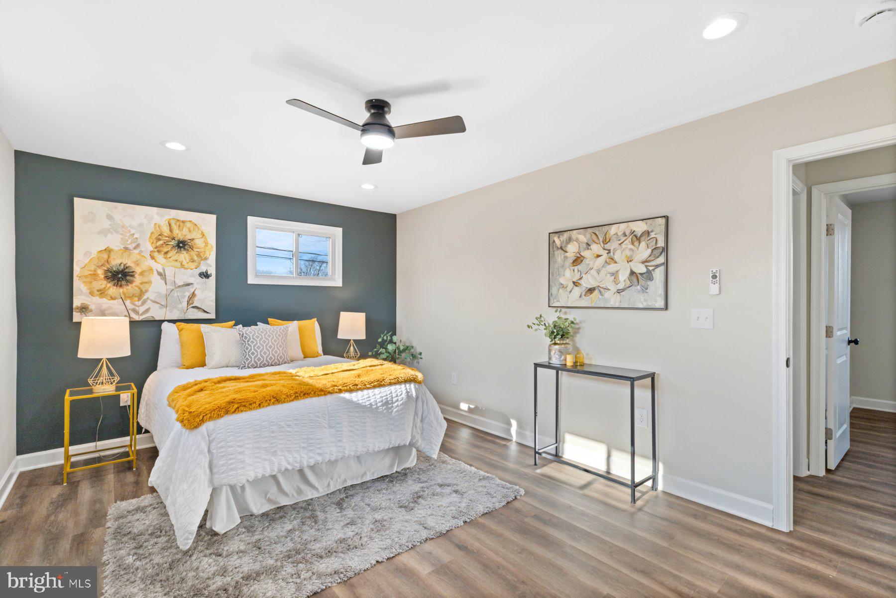 WINDSOR FARMS - Residential