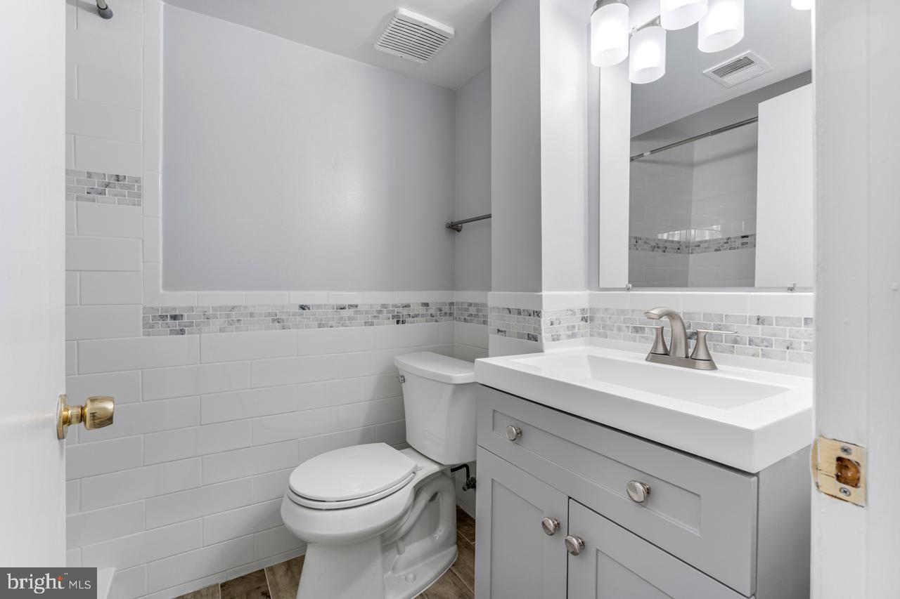 RESTON - Residential Lease