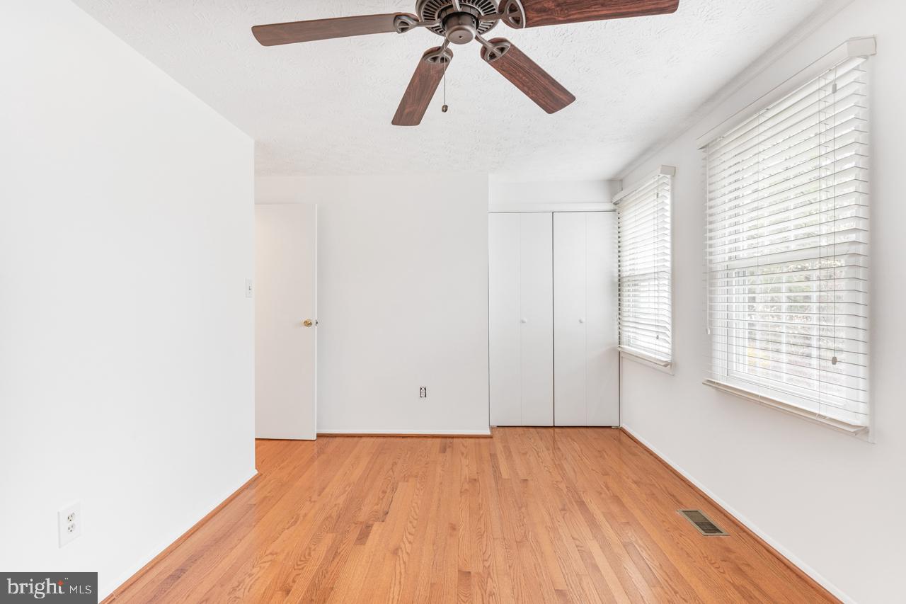 RESTON - Residential Lease