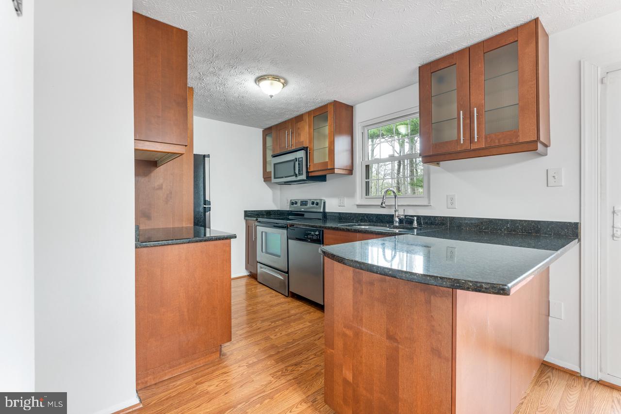 RESTON - Residential Lease