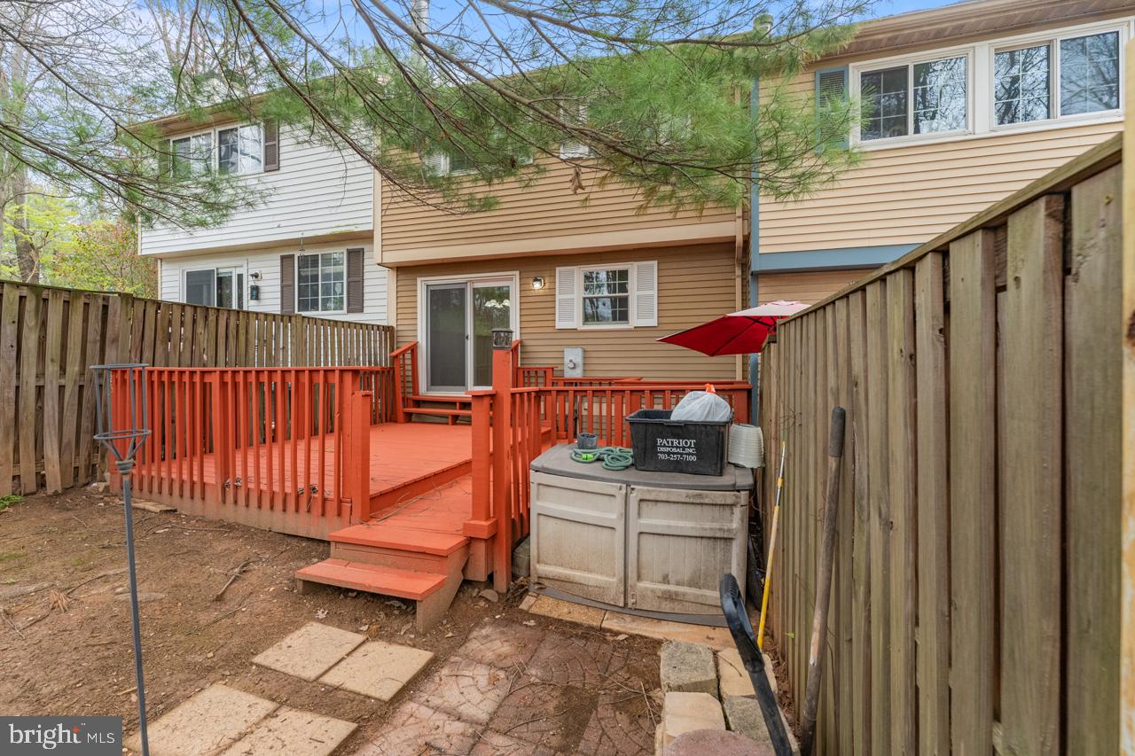RESTON - Residential Lease