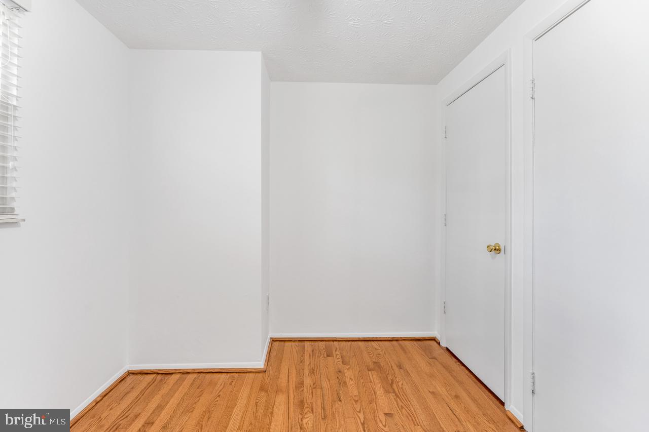 RESTON - Residential Lease