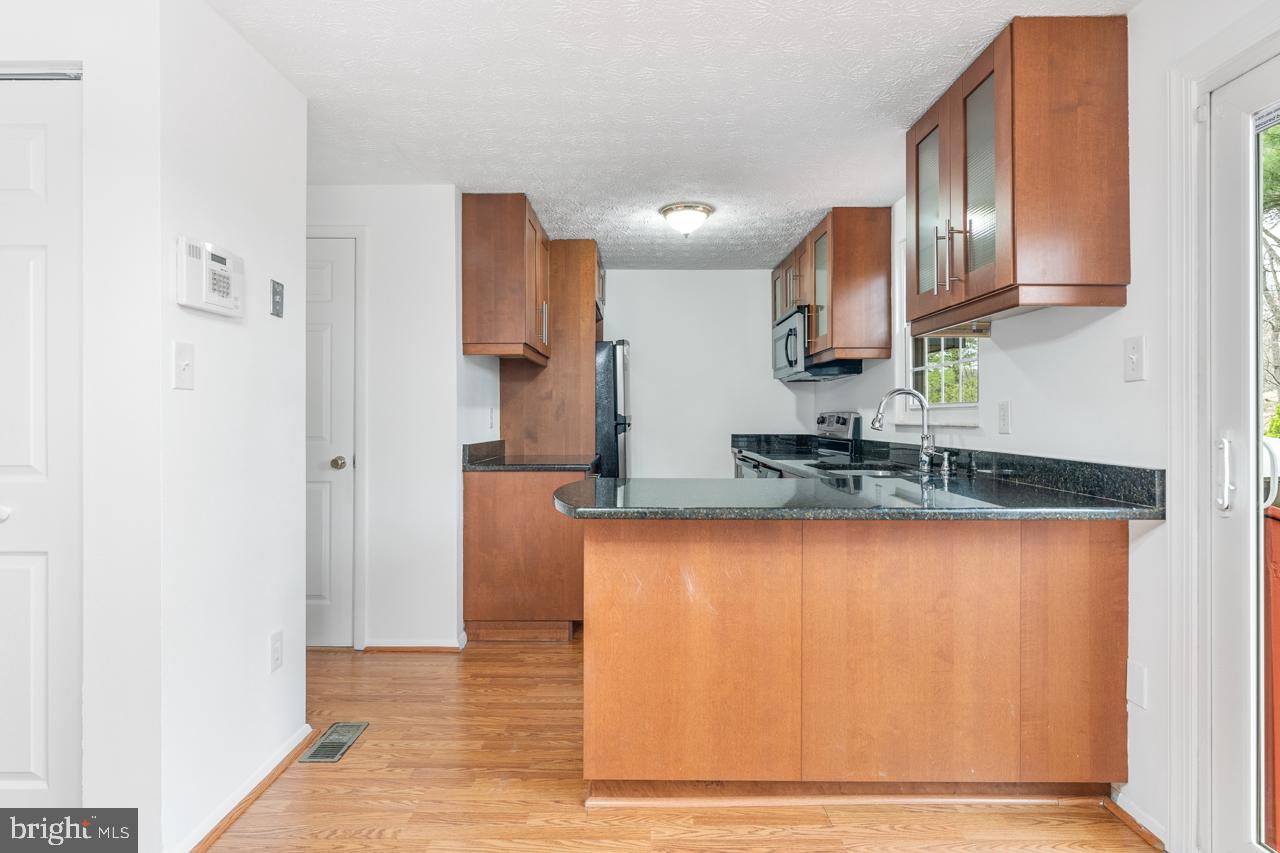 RESTON - Residential Lease