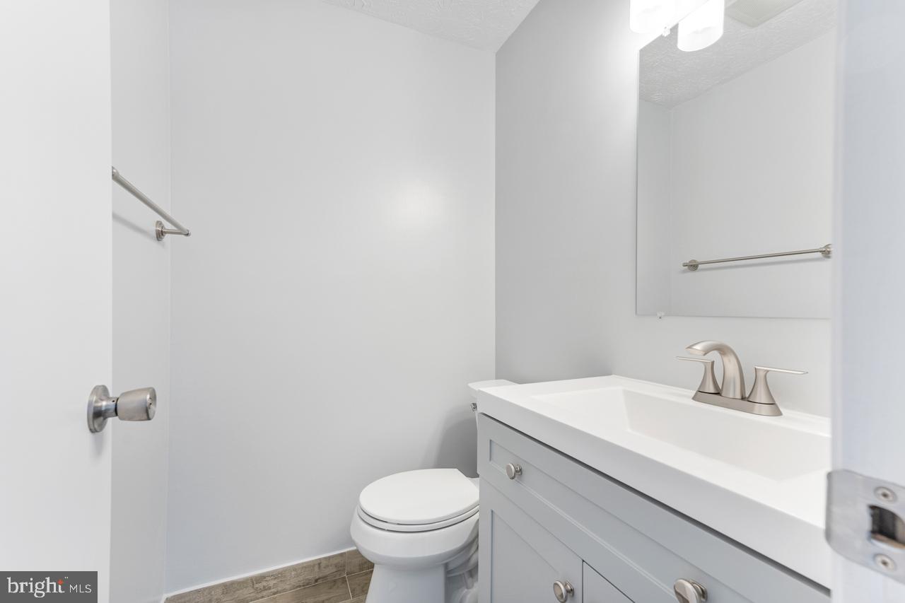 RESTON - Residential Lease