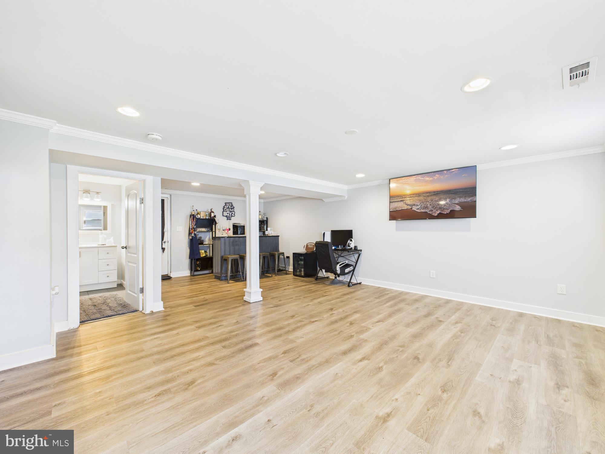 ESSEX - Residential