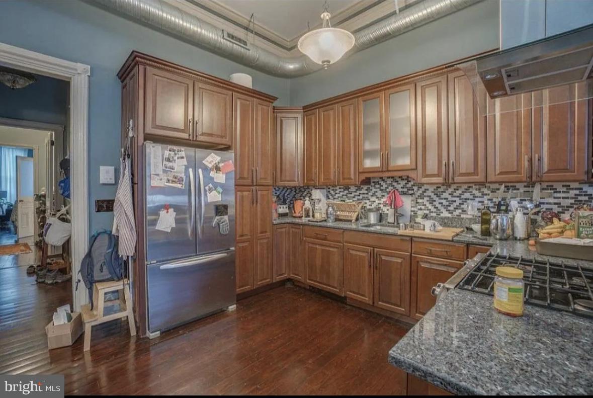 BELVEDERE - Residential Lease