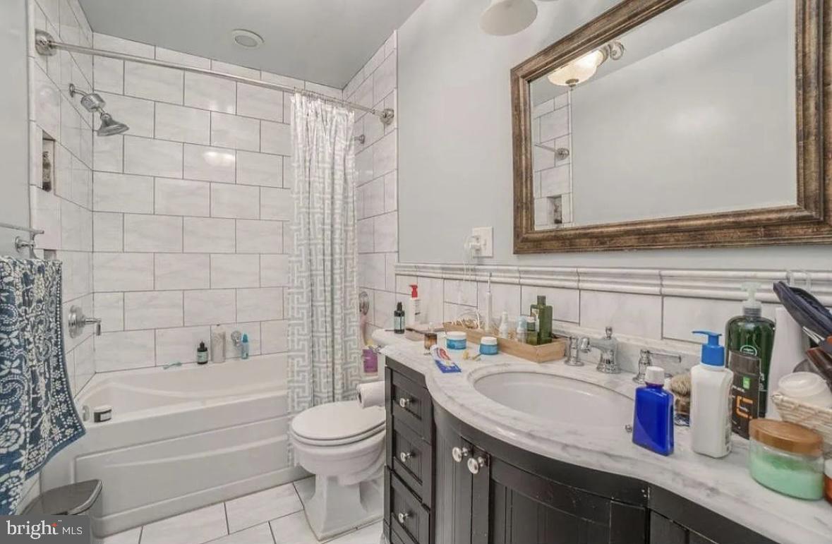 BELVEDERE - Residential Lease