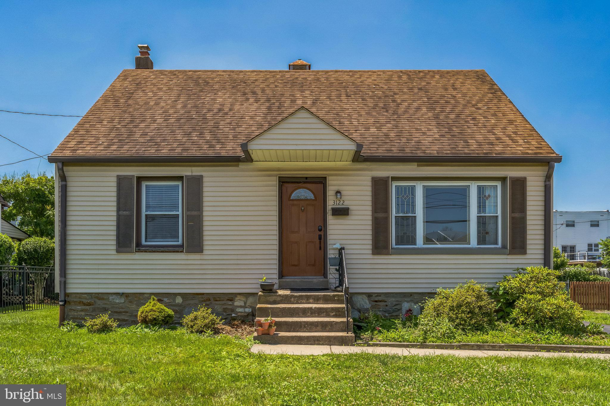 Welcome to this 4-bedroom, 2-bath detached home in the Parkwood section of Northeast Philadelphia. This home features central A/C, a fully fenced yard, and an unfinished basement with great potential. Being sold as-is—seller will make no repairs. Bring your vision and make it your own!
