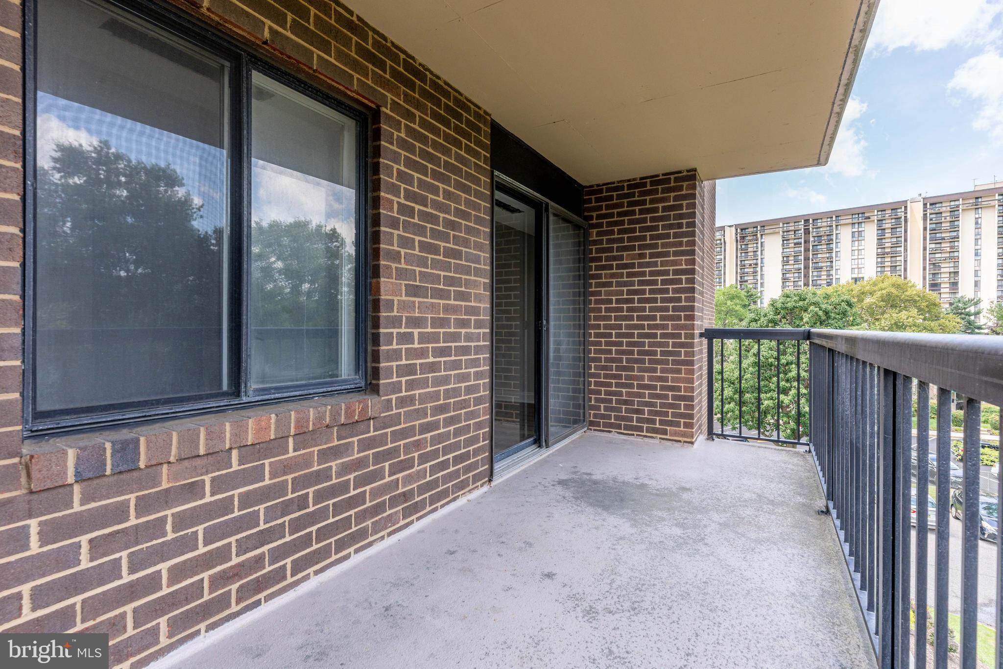 HALLMARK - Residential