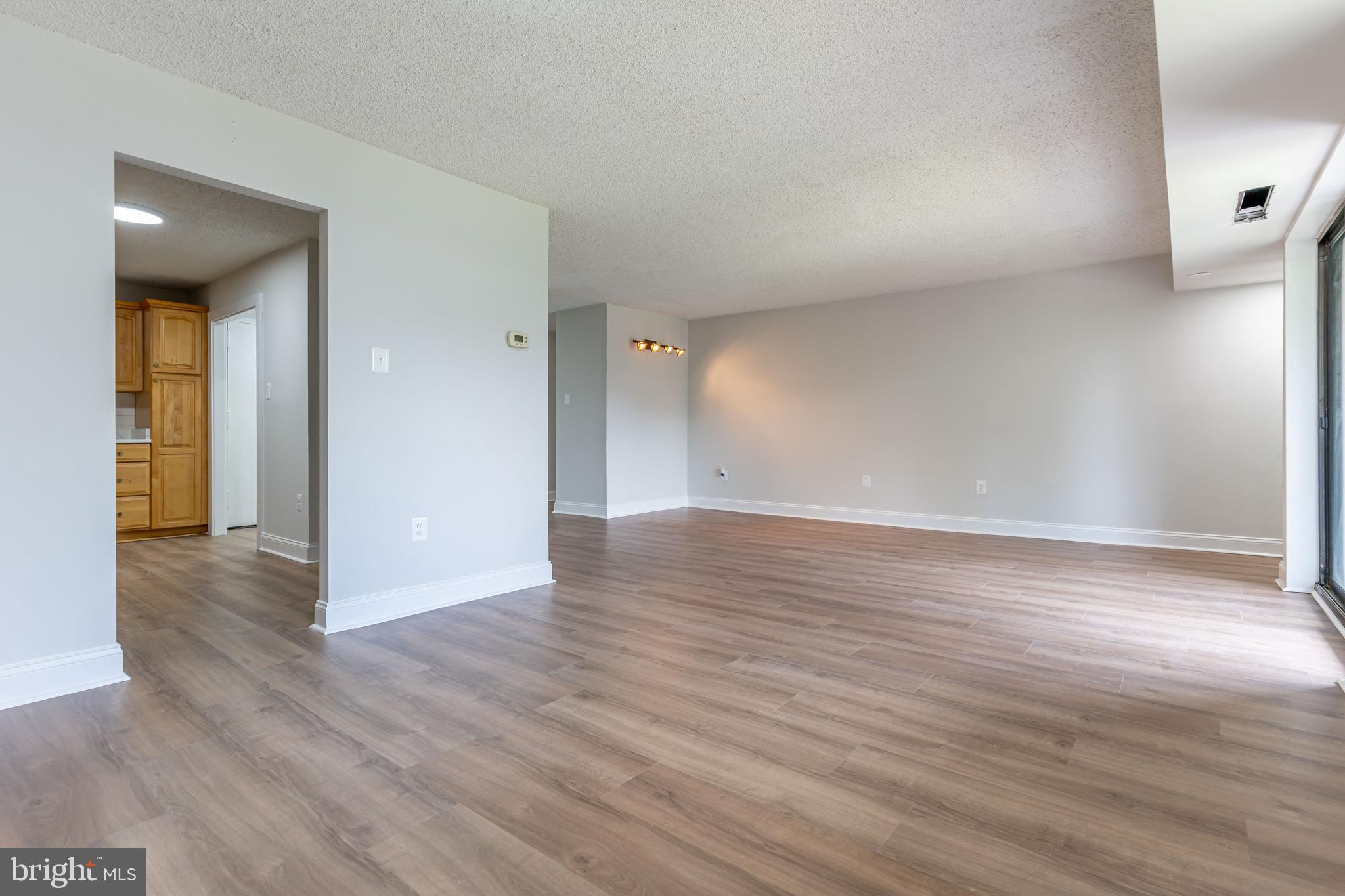 HALLMARK - Residential