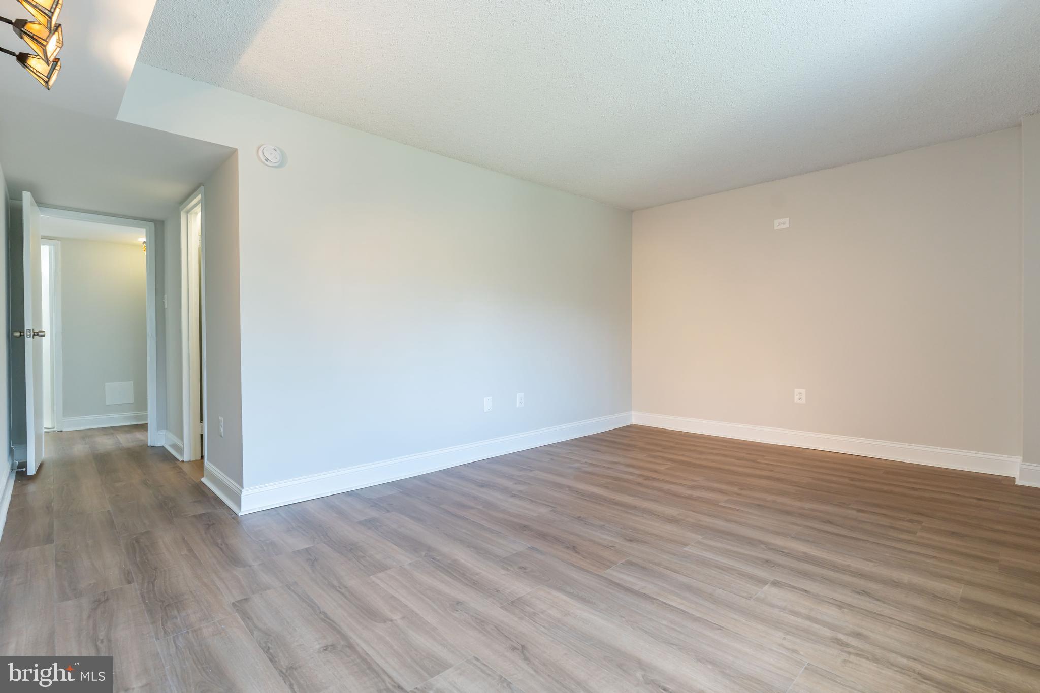 HALLMARK - Residential