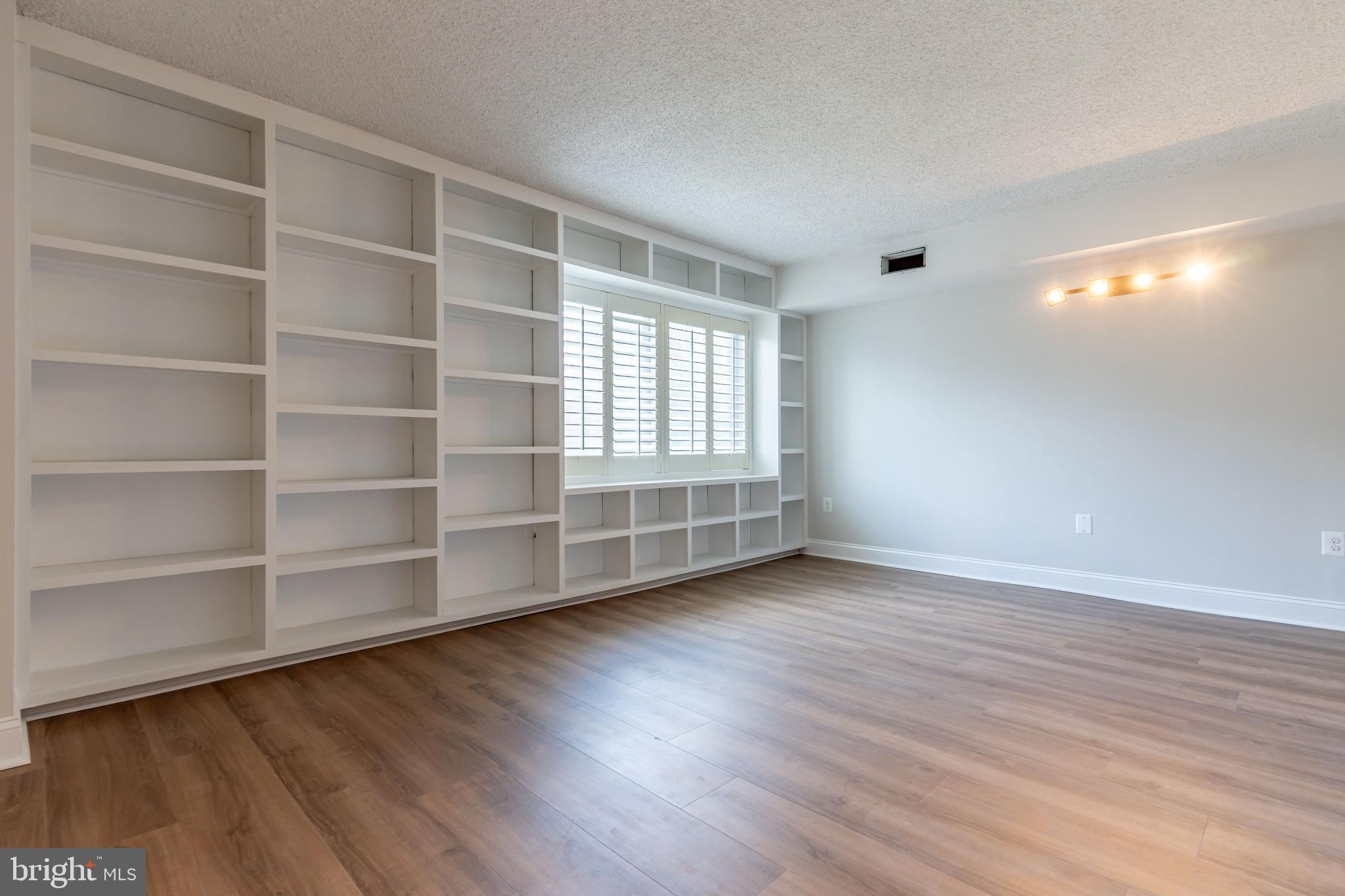 HALLMARK - Residential