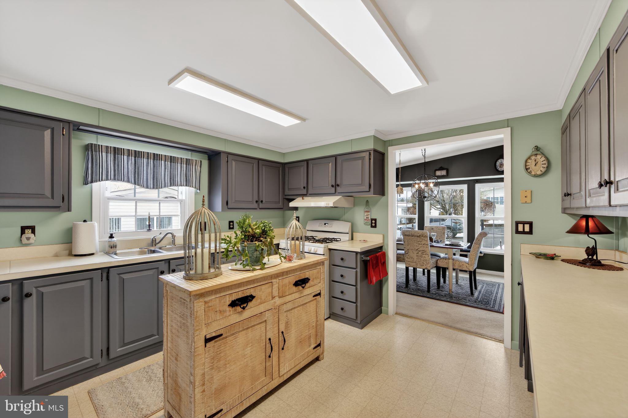 WALNUT MEADOWS - Residential