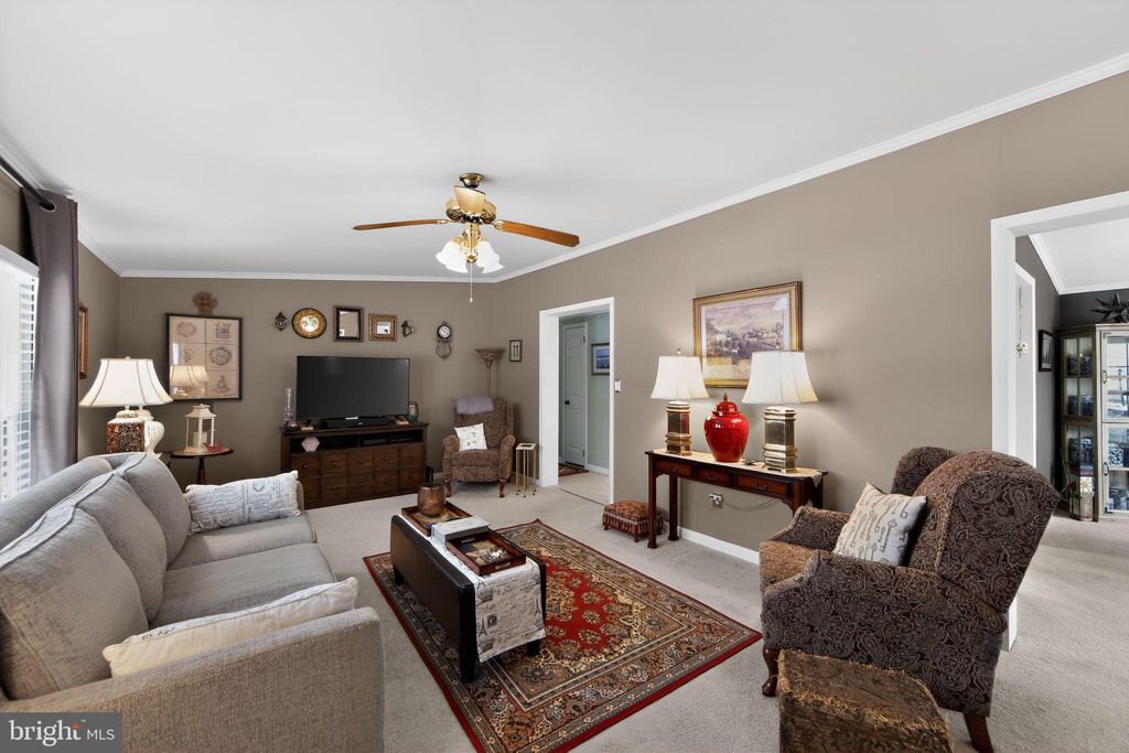 Photo of 11 Oakplace Court W, HARLEYSVILLE, PA 19438 (MLS # PAMC2168472)