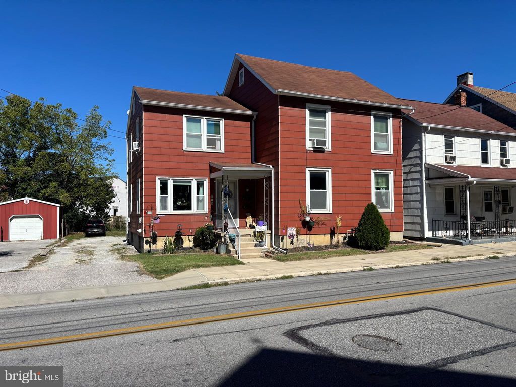Photo of 219 N 3rd Street, HANOVER, PA 17331 (MLS # PAYK2092502)