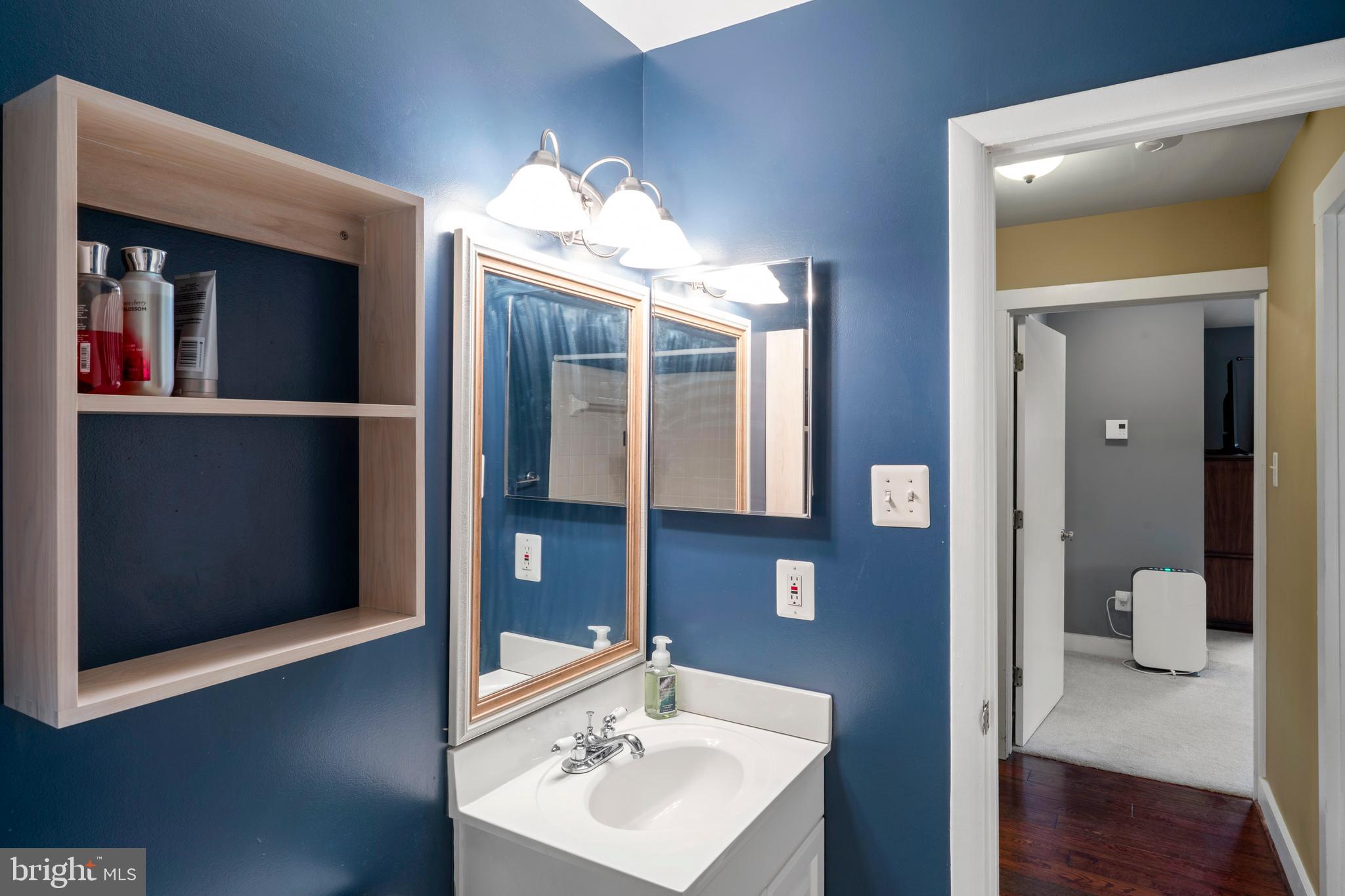 HIDDENBROOK - Residential