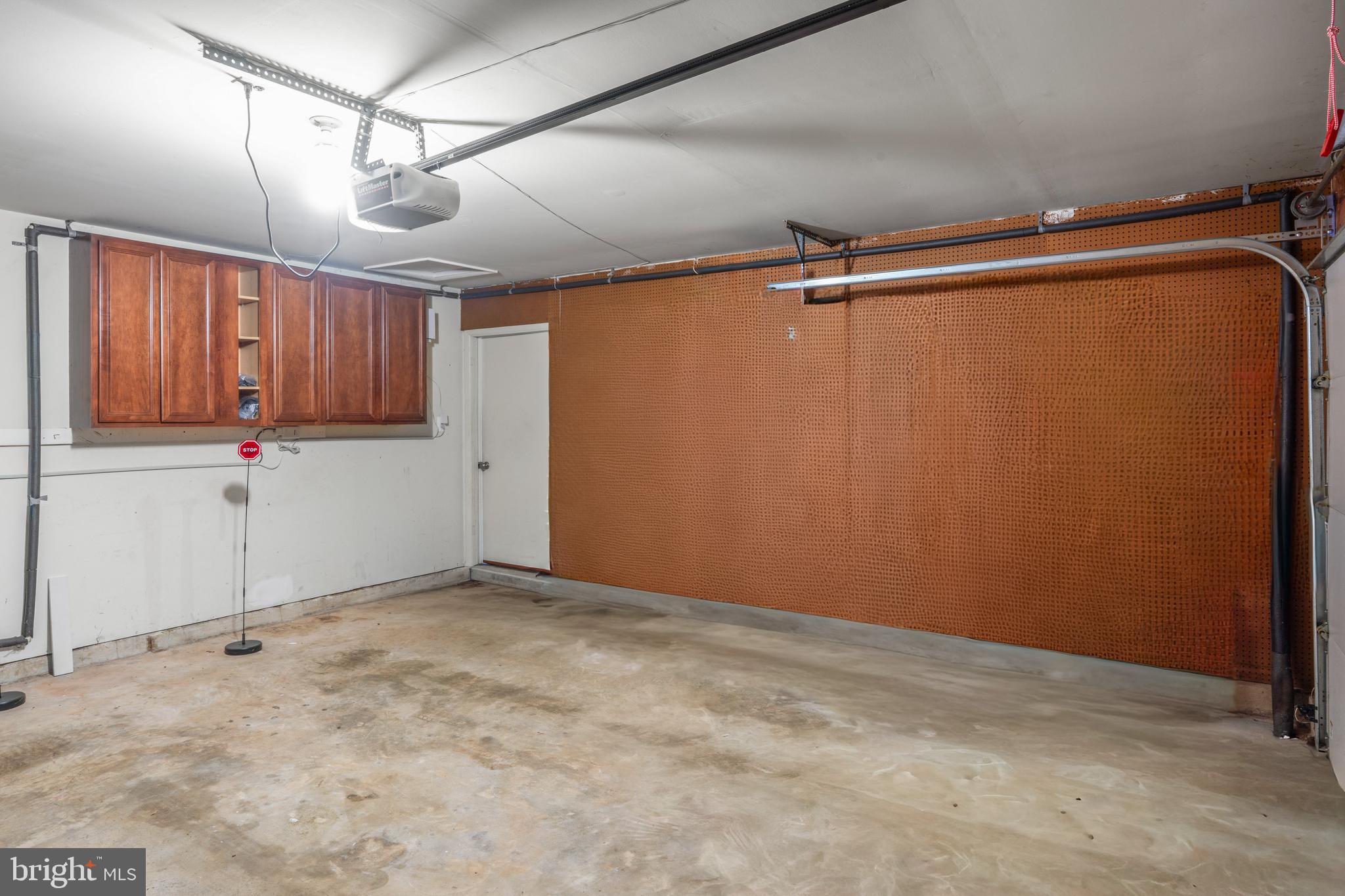 HIDDENBROOK - Residential